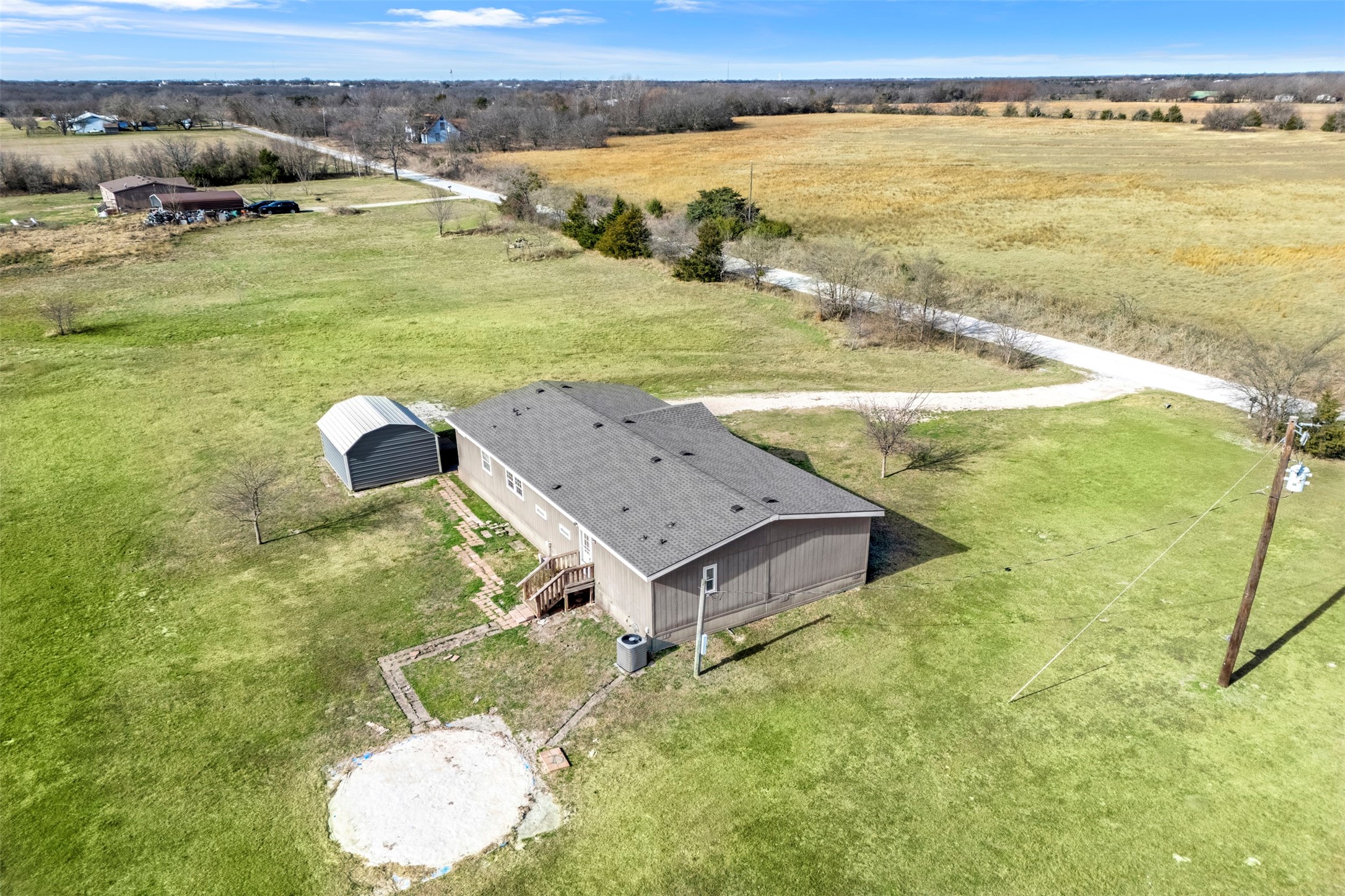 5542 County Road 1043