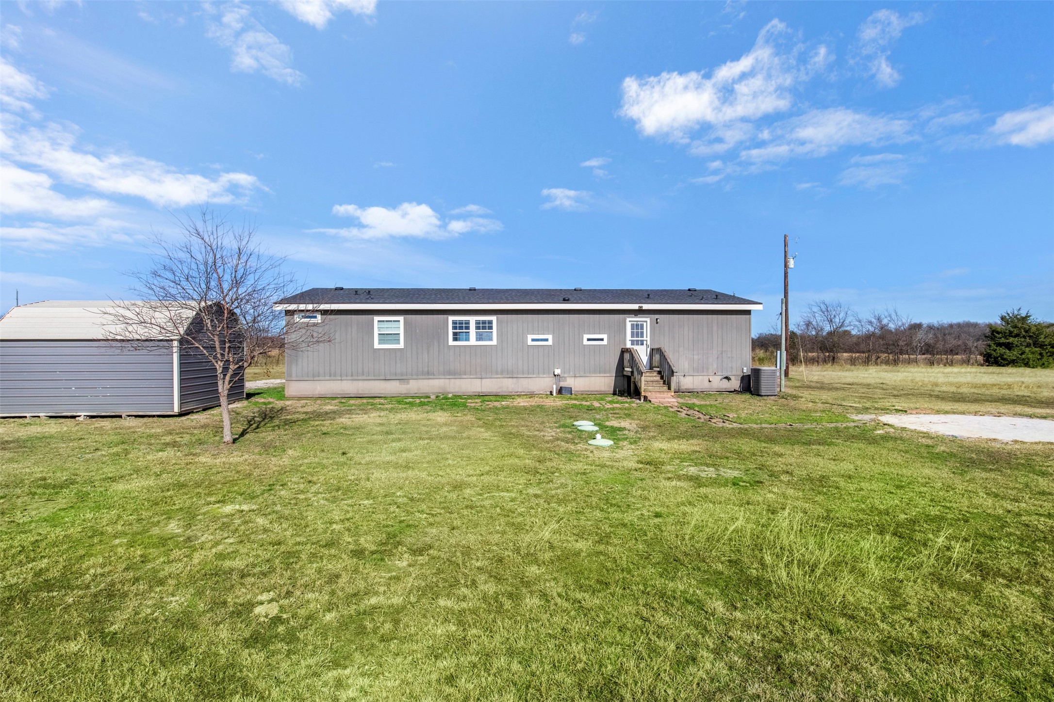 5542 County Road 1043