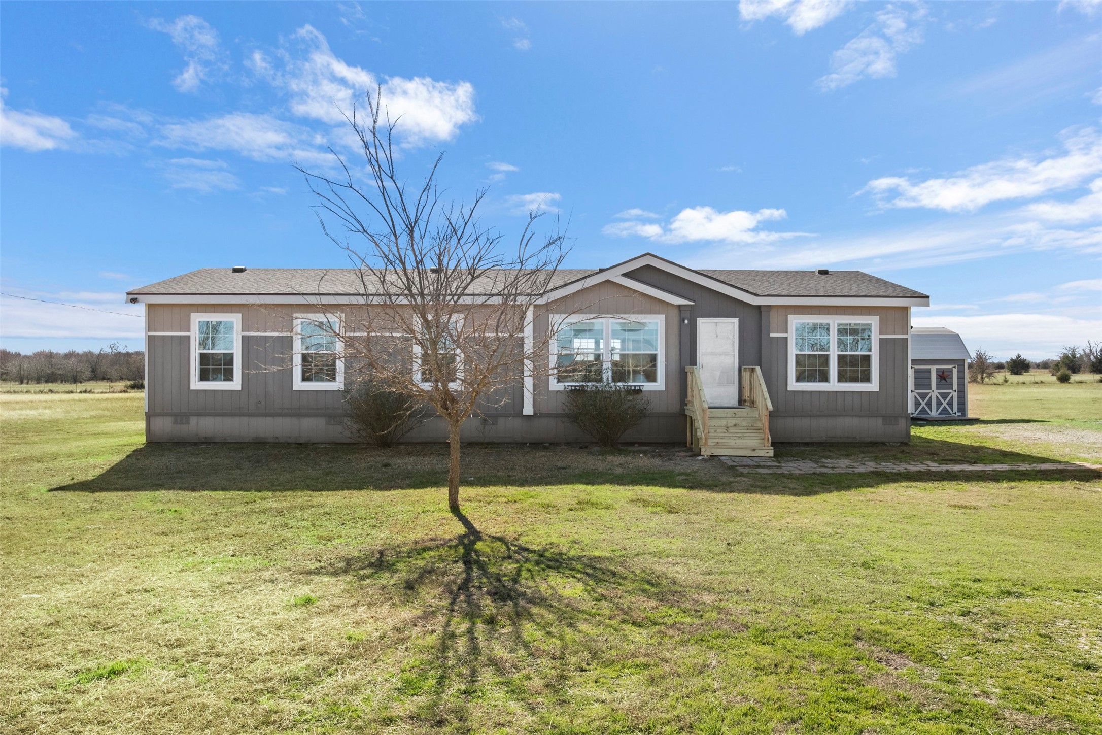 5542 County Road 1043