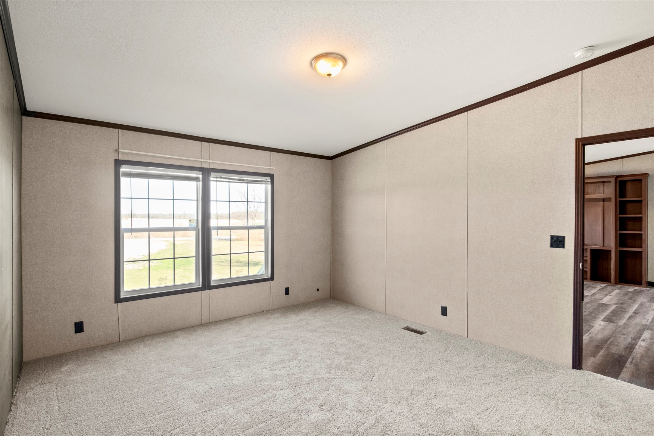5542 County Road 1043