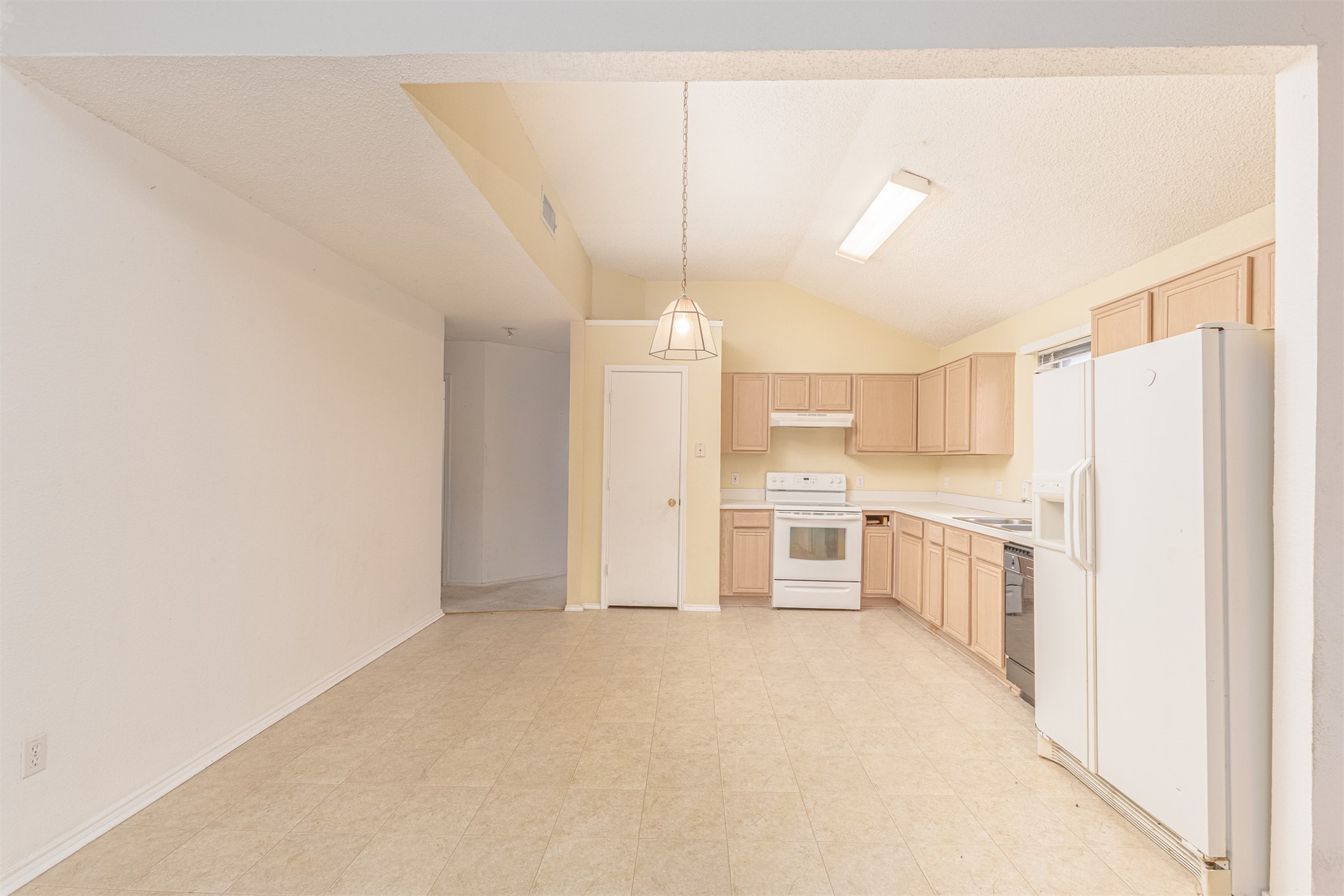 10225 Pleasant Mound Drive