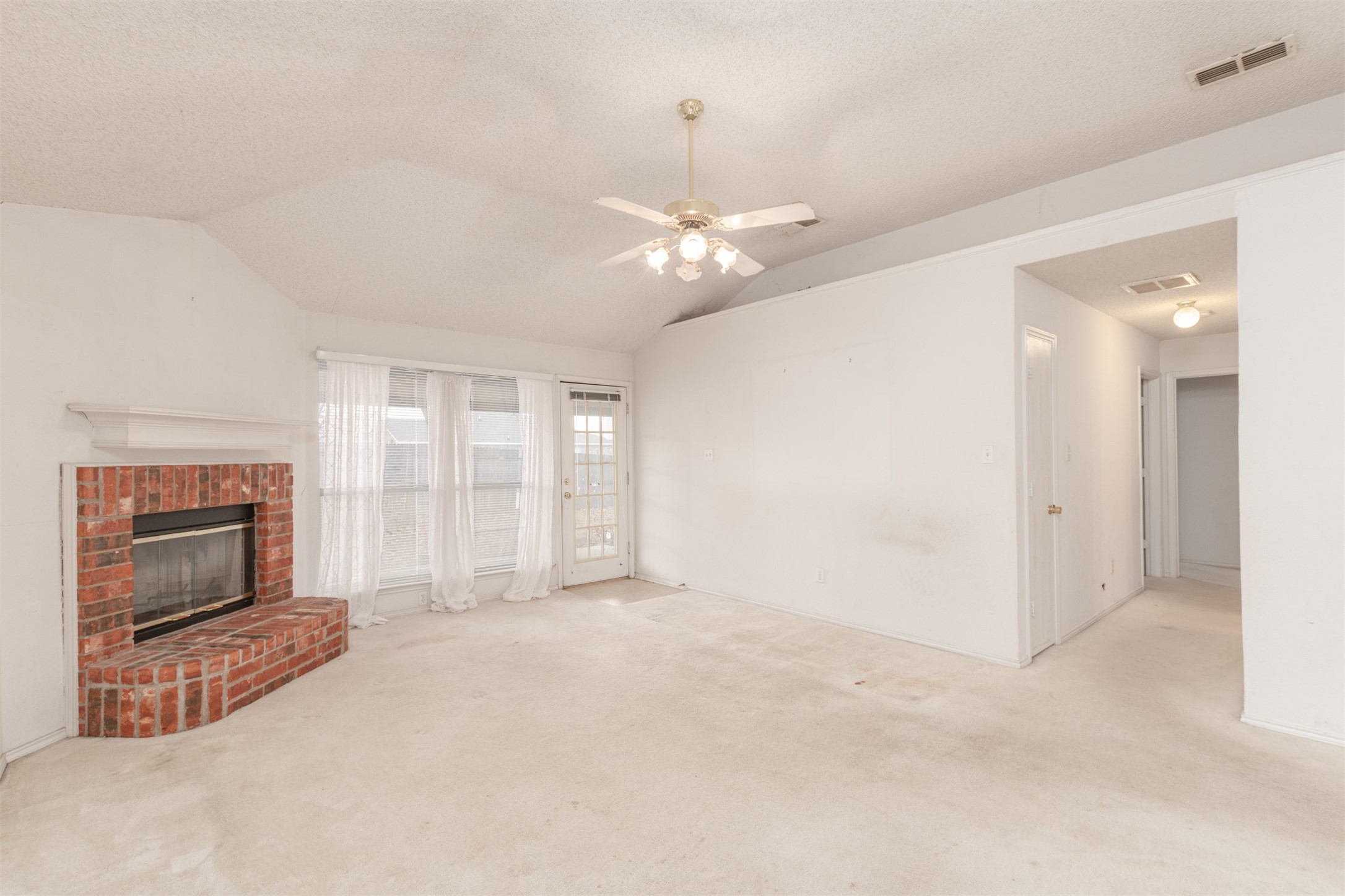 10225 Pleasant Mound Drive