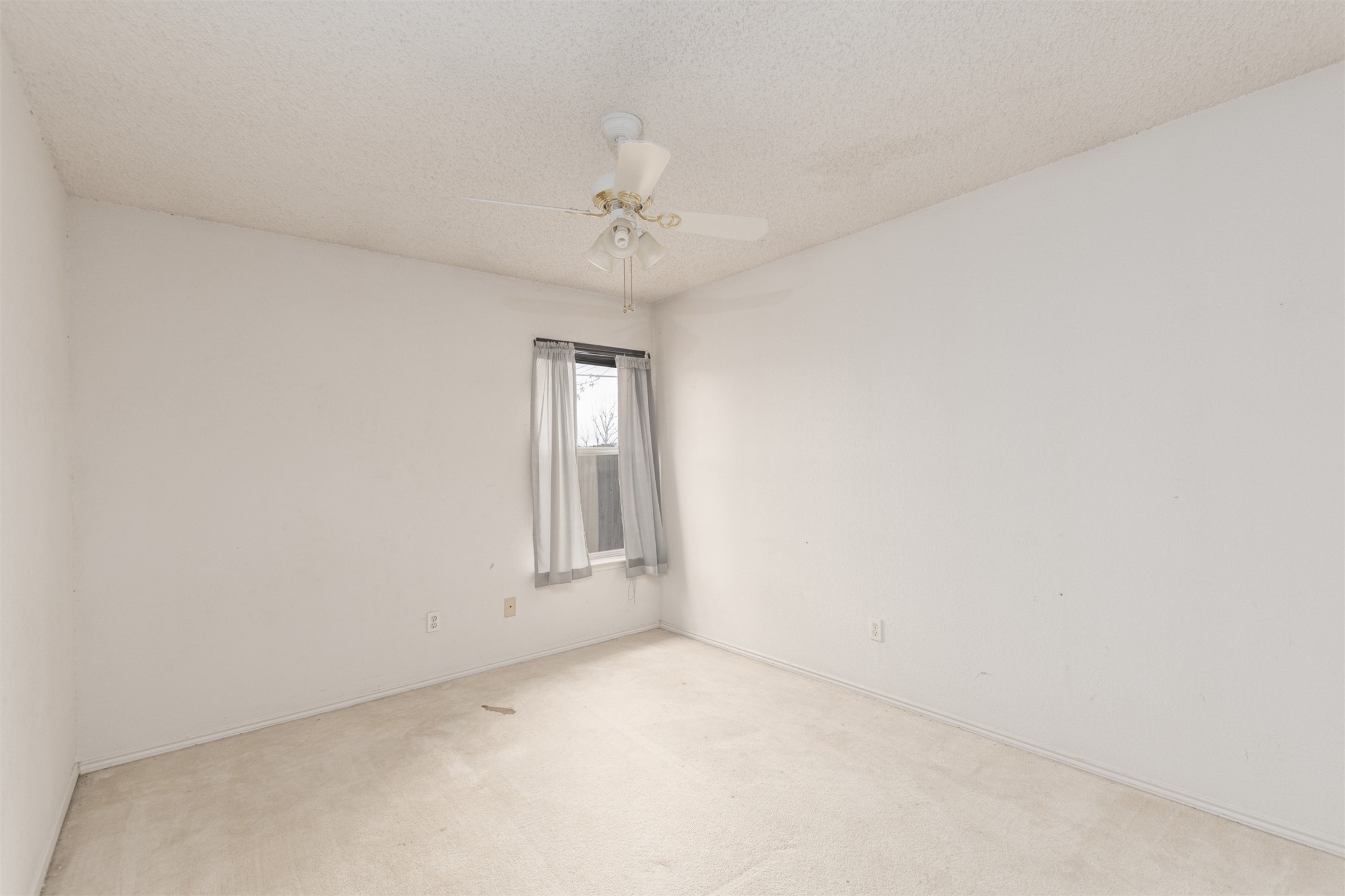 10225 Pleasant Mound Drive