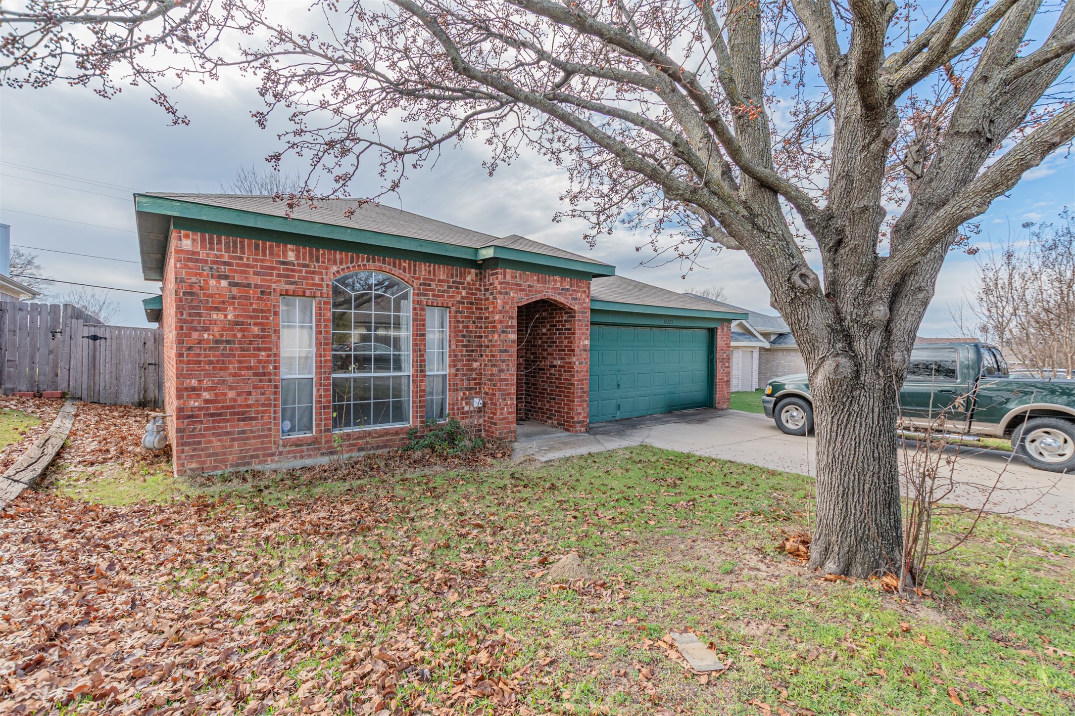 10225 Pleasant Mound Drive