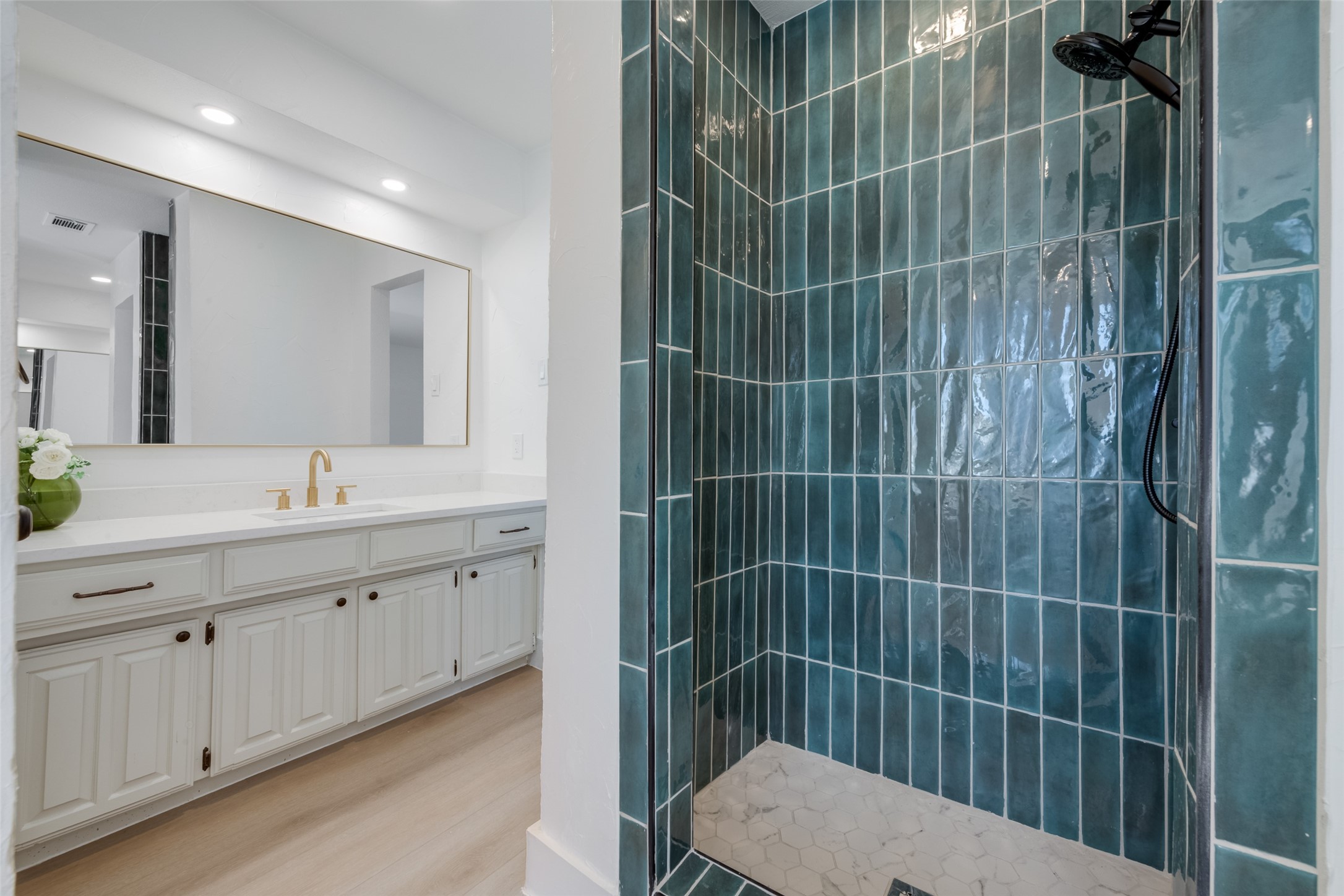 2801 Country Club Parkway