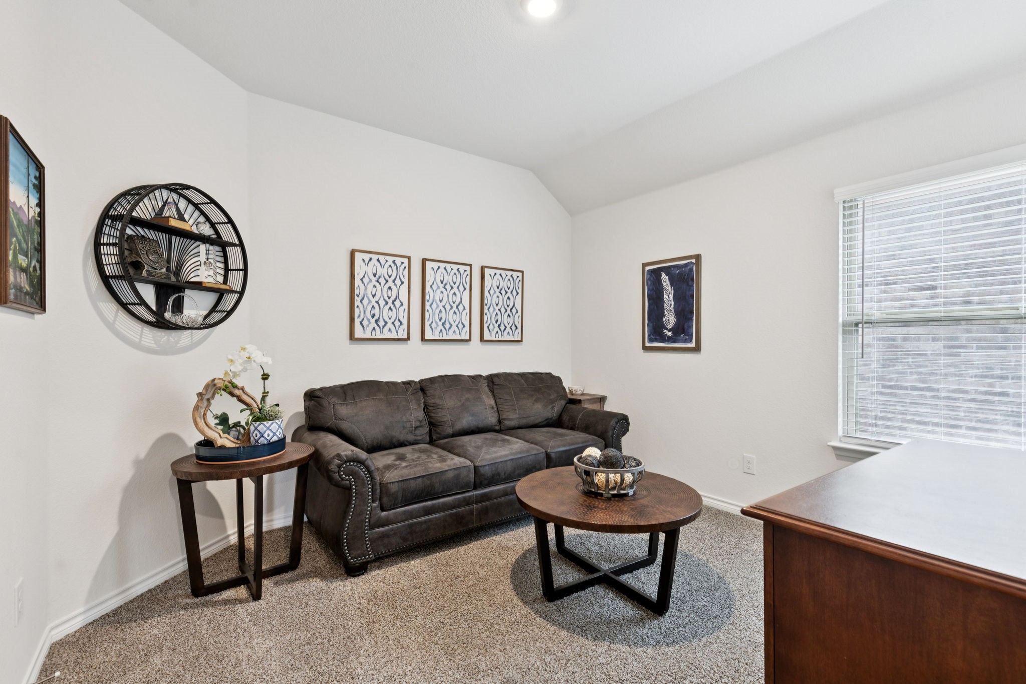 715 Philadelphia Street