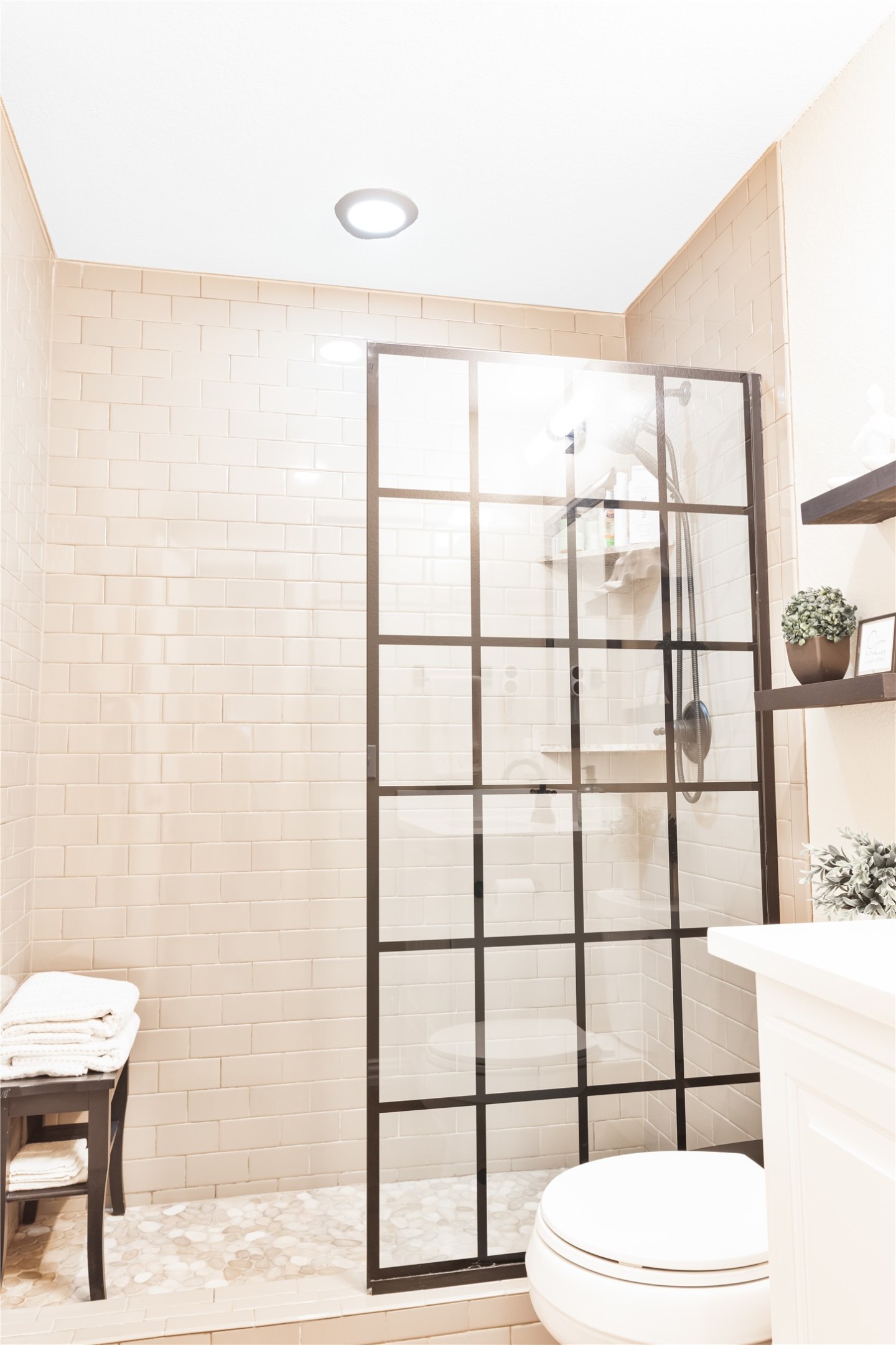 104 Private Road 1280