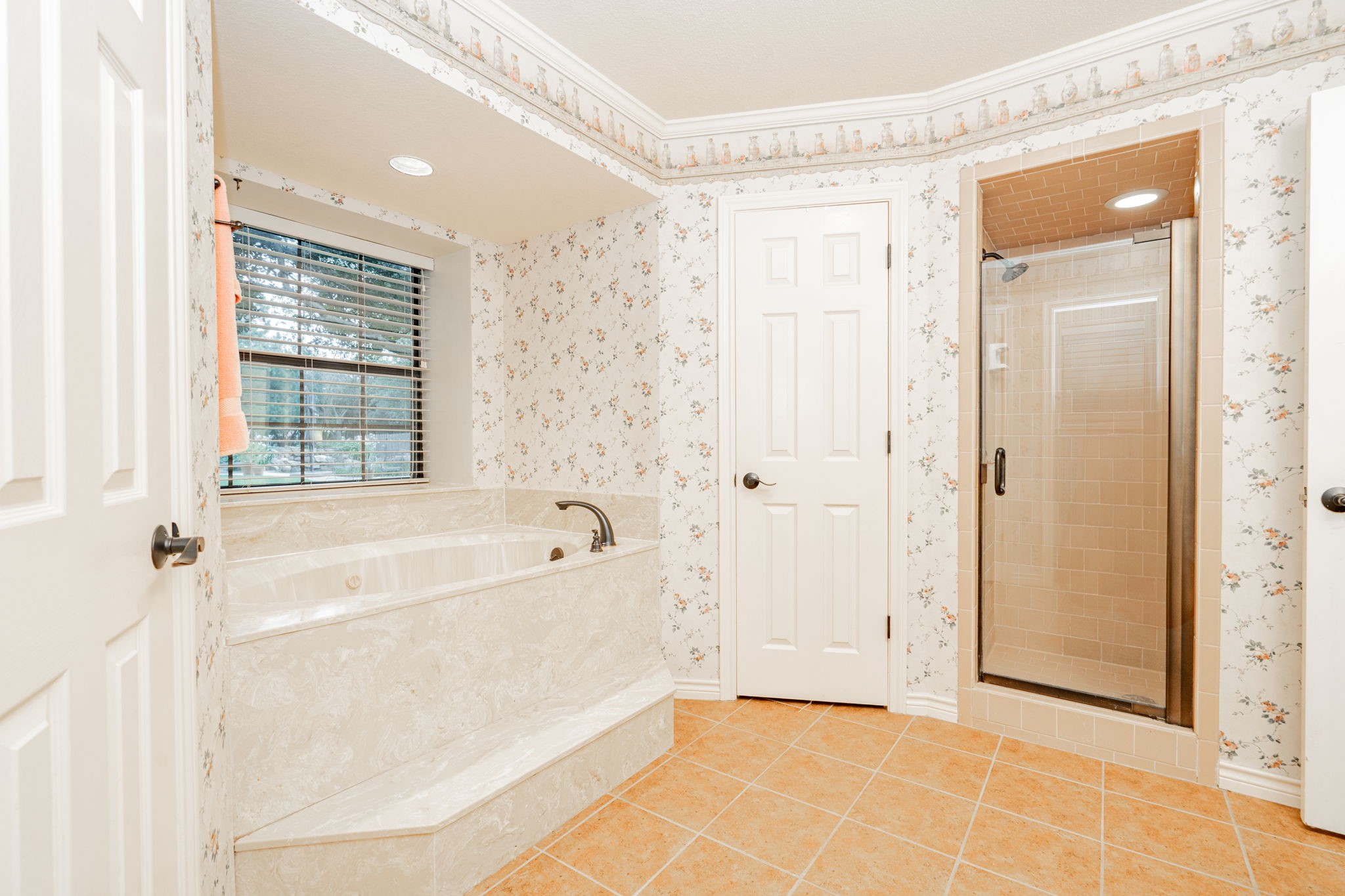 8429 Karen Lane