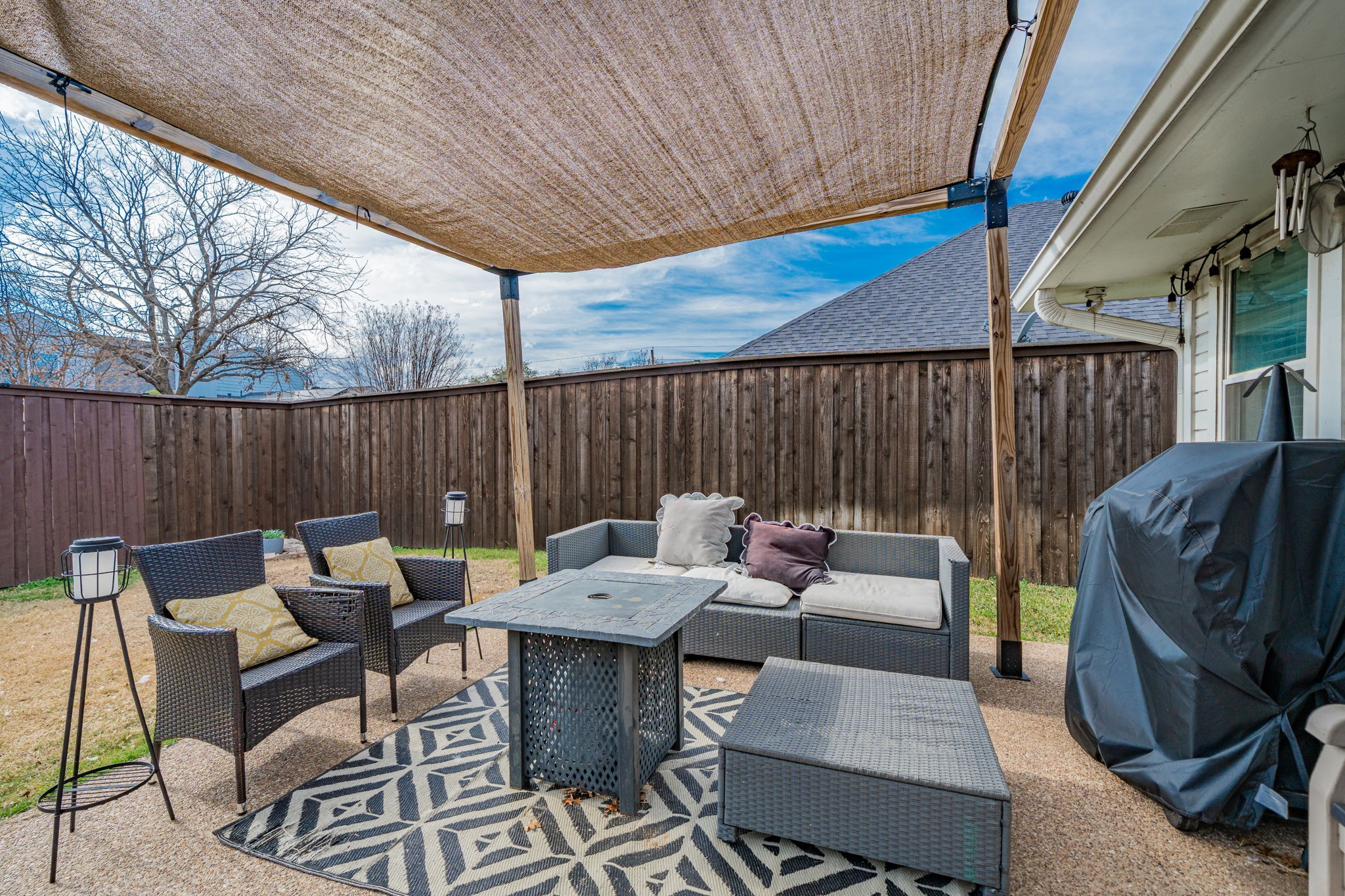 2102 Greenview Drive