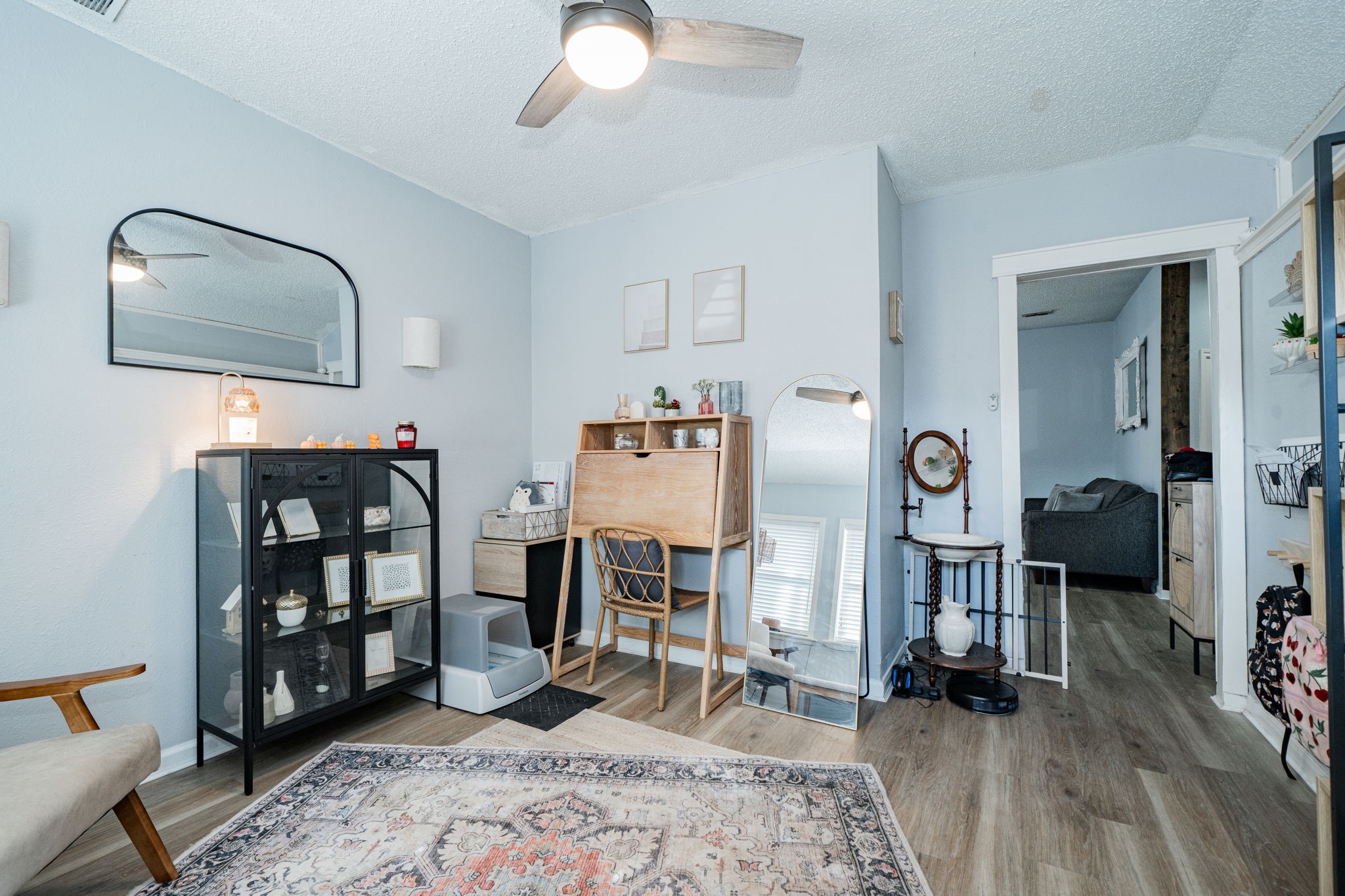 2102 Greenview Drive