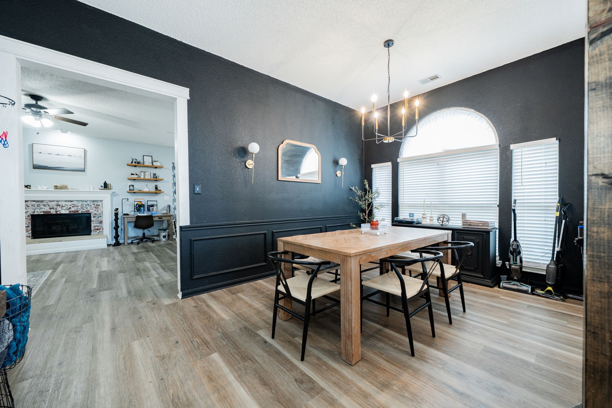 2102 Greenview Drive