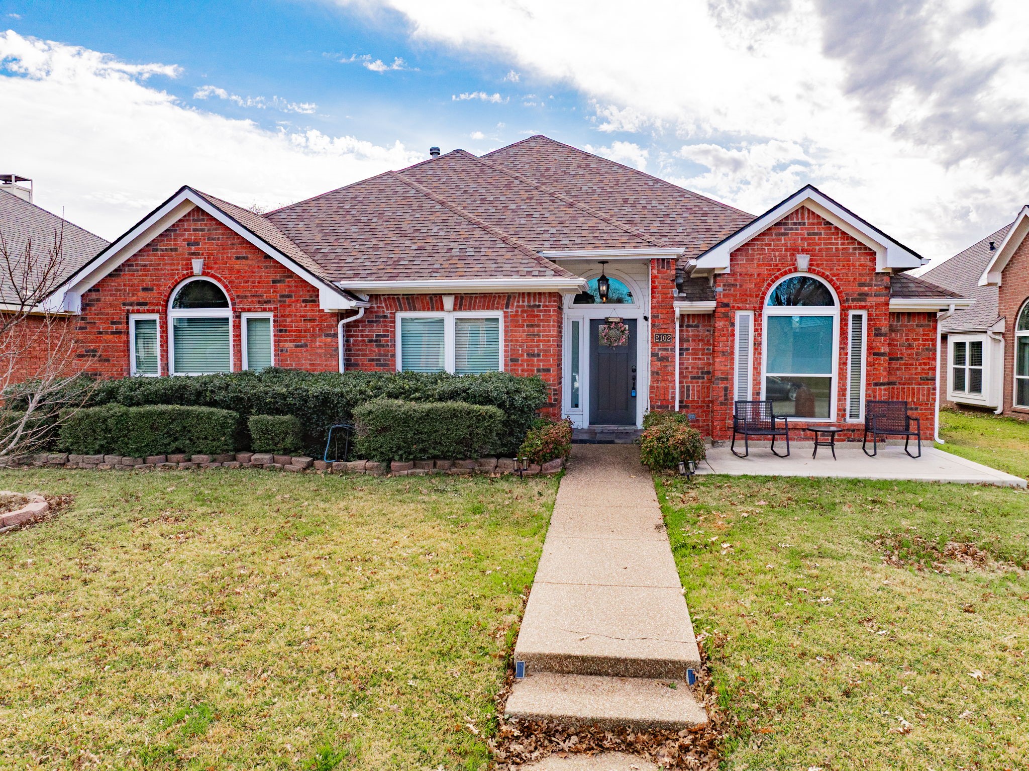 2102 Greenview Drive