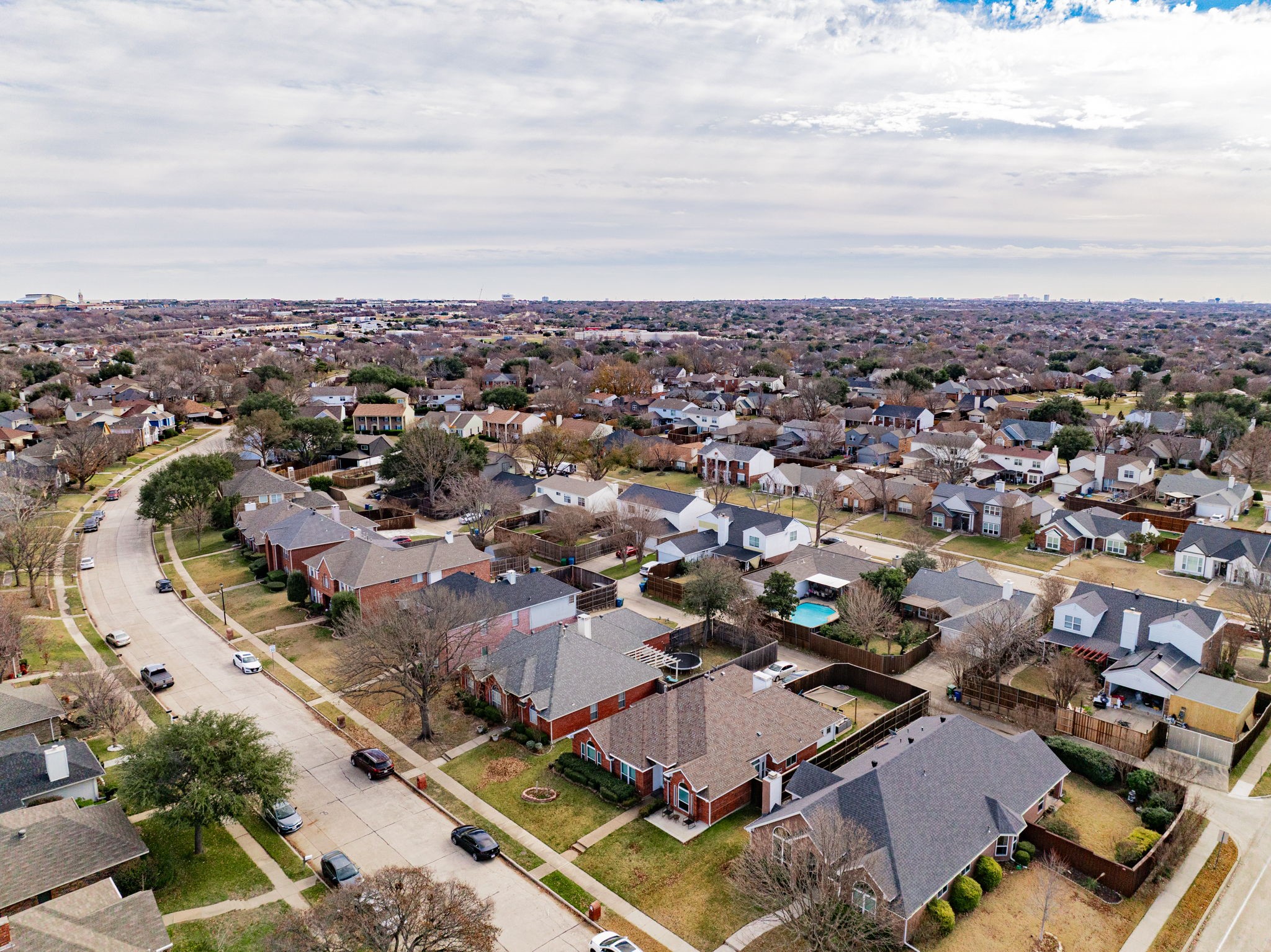 2102 Greenview Drive