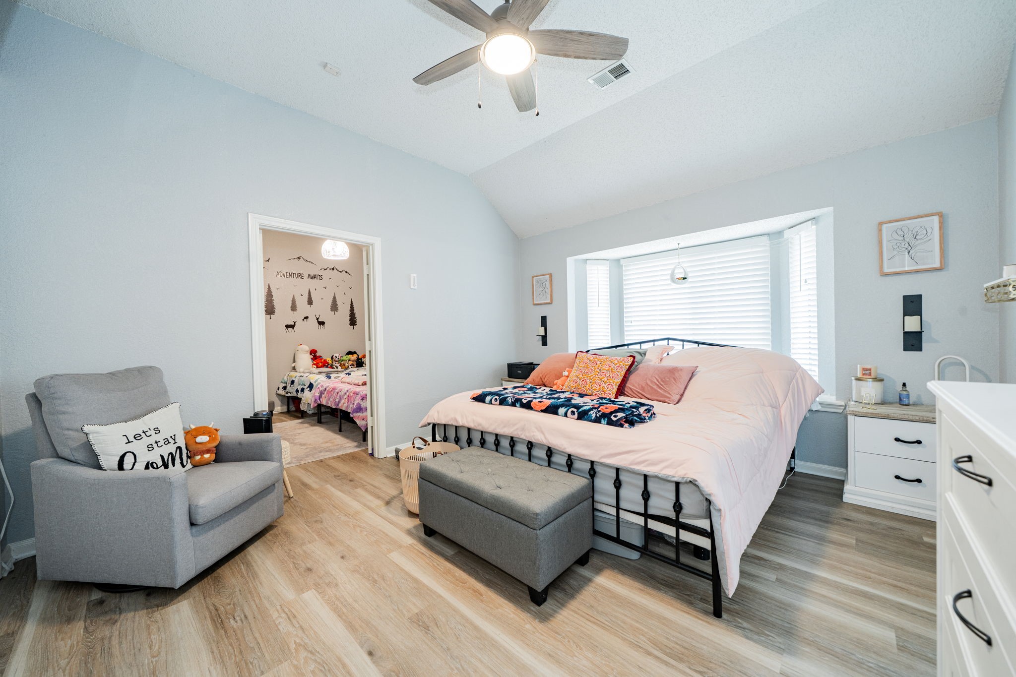 2102 Greenview Drive