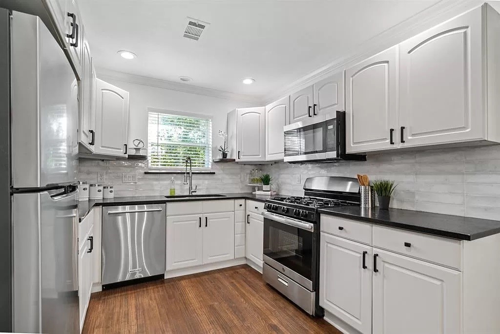 3867 Gaspar Drive