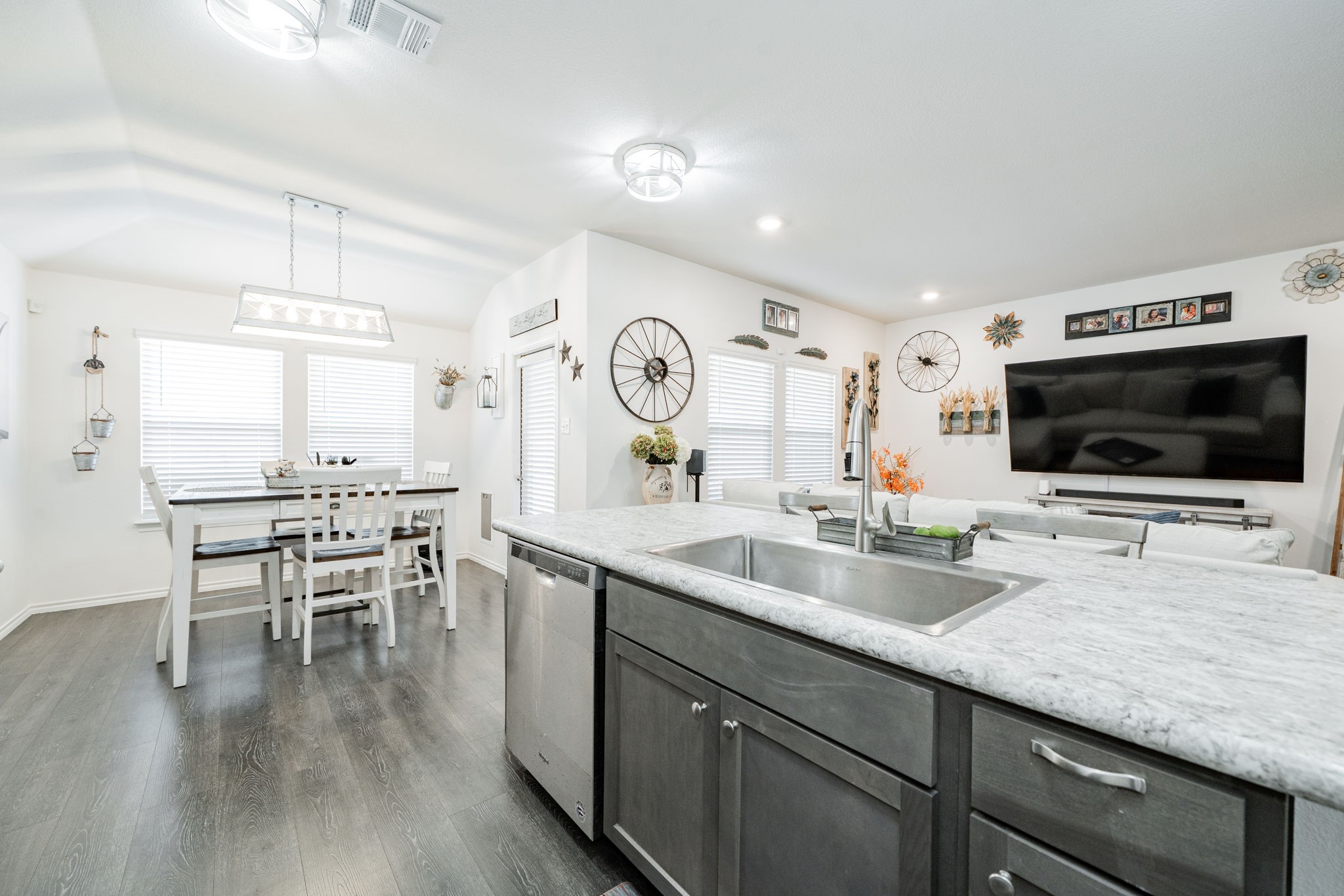 2133 Palestine Oak Drive