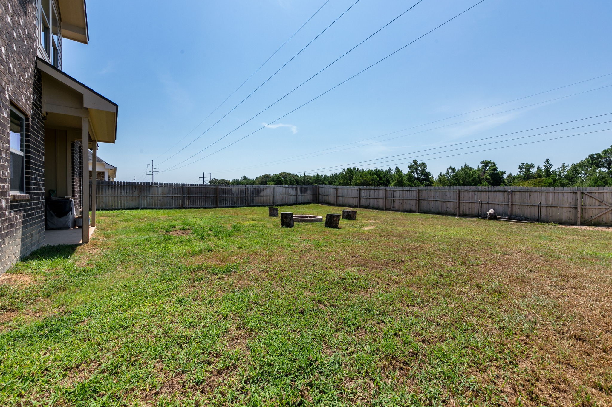 15443 Anna Lane
