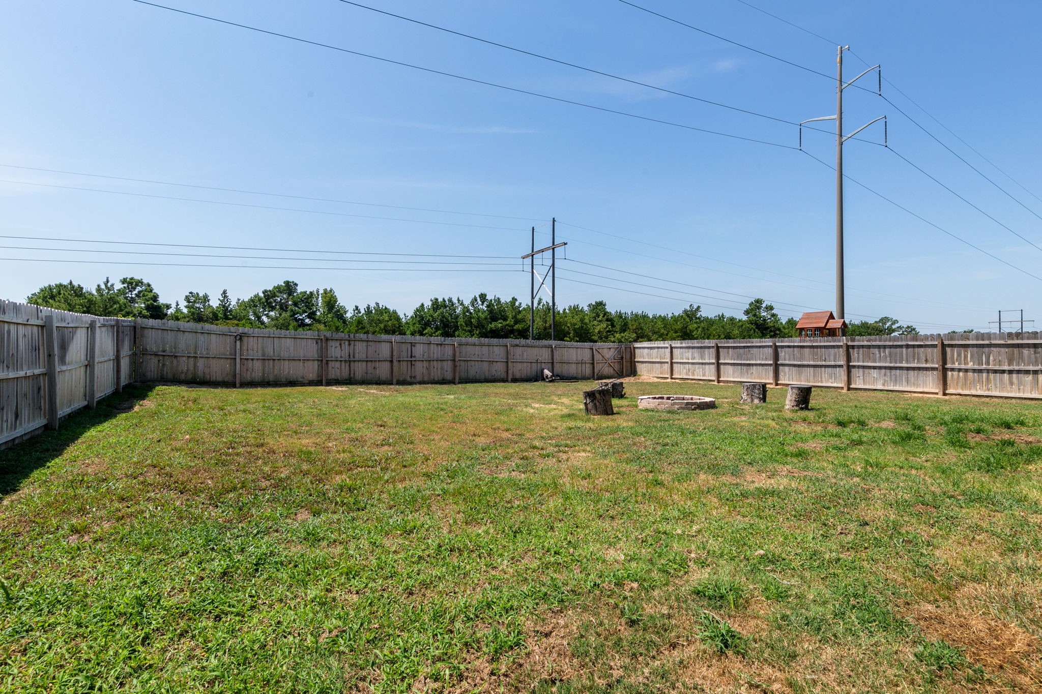 15443 Anna Lane