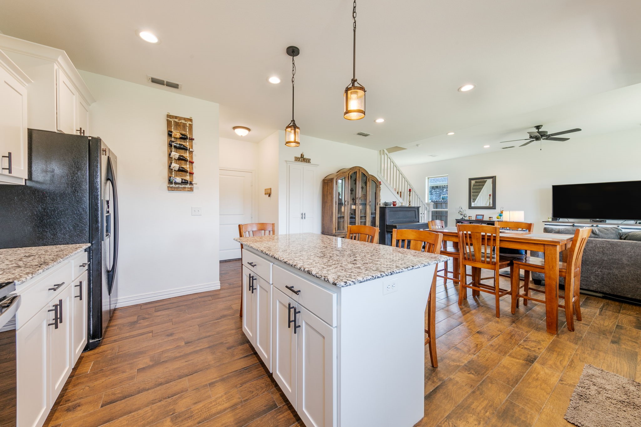 15443 Anna Lane
