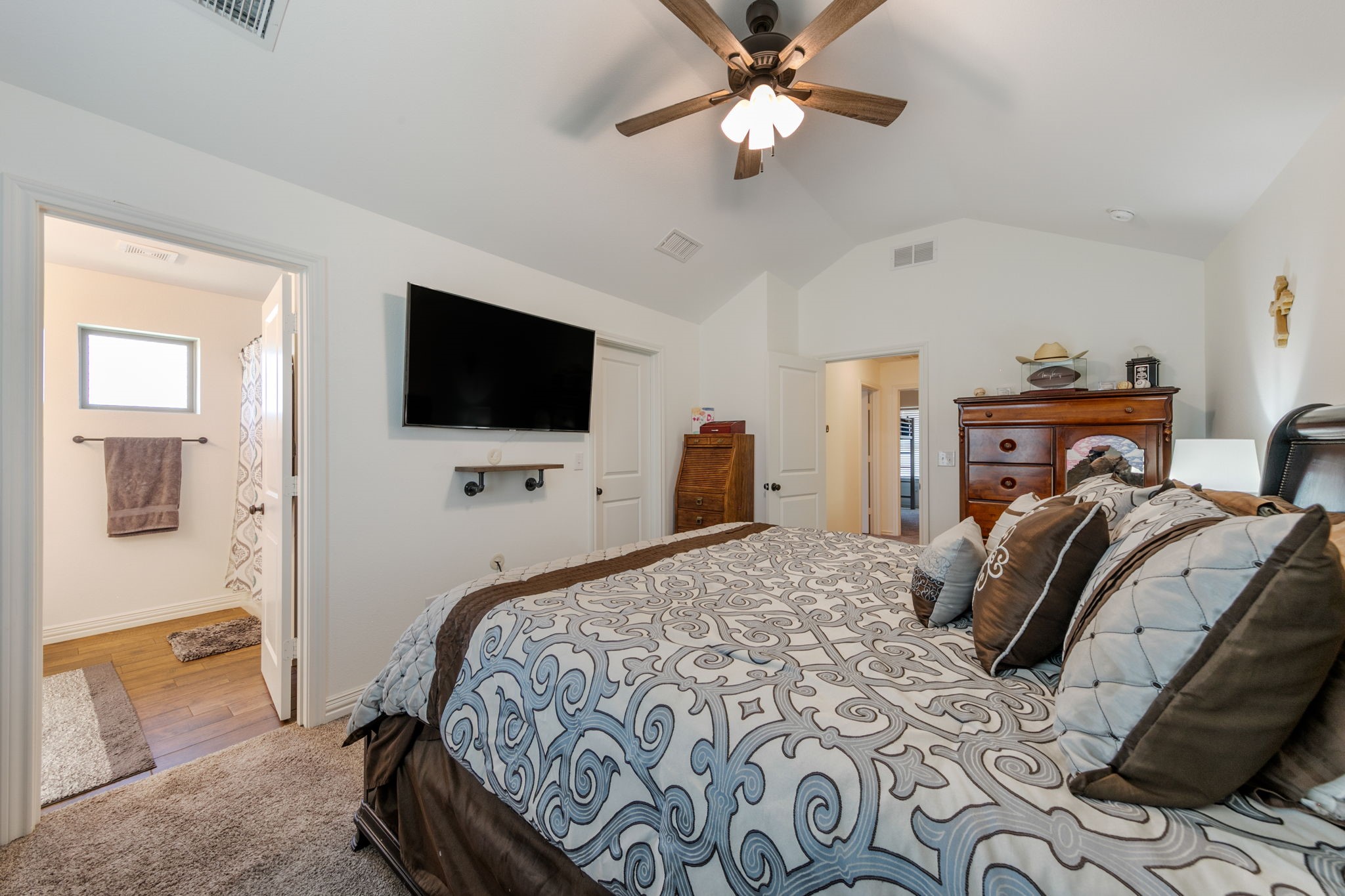 15443 Anna Lane