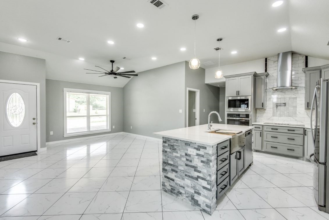 6524 Cinnamon Oaks Drive