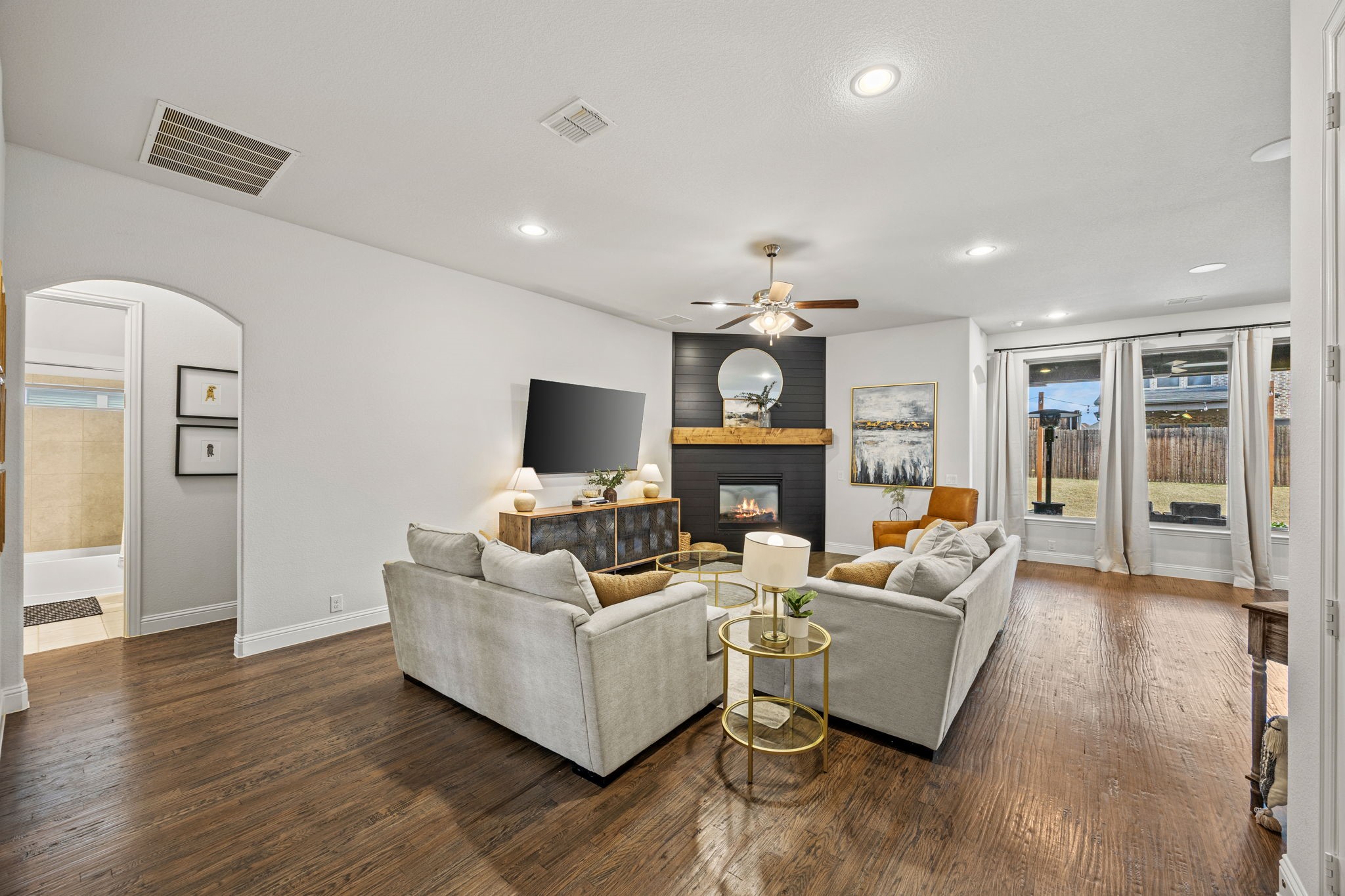 4300 Juniper Lane