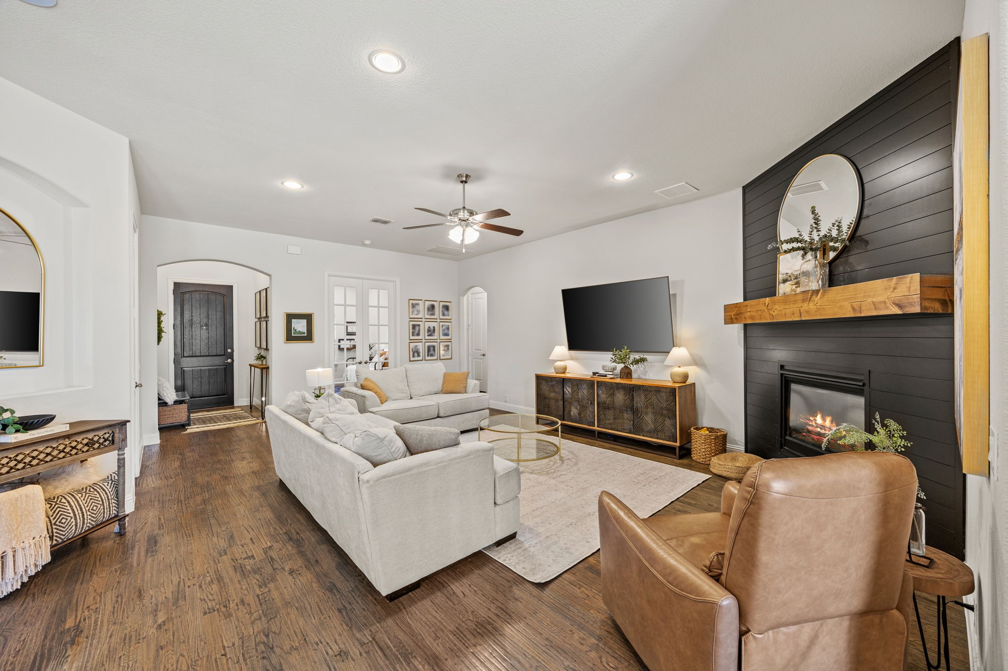 4300 Juniper Lane