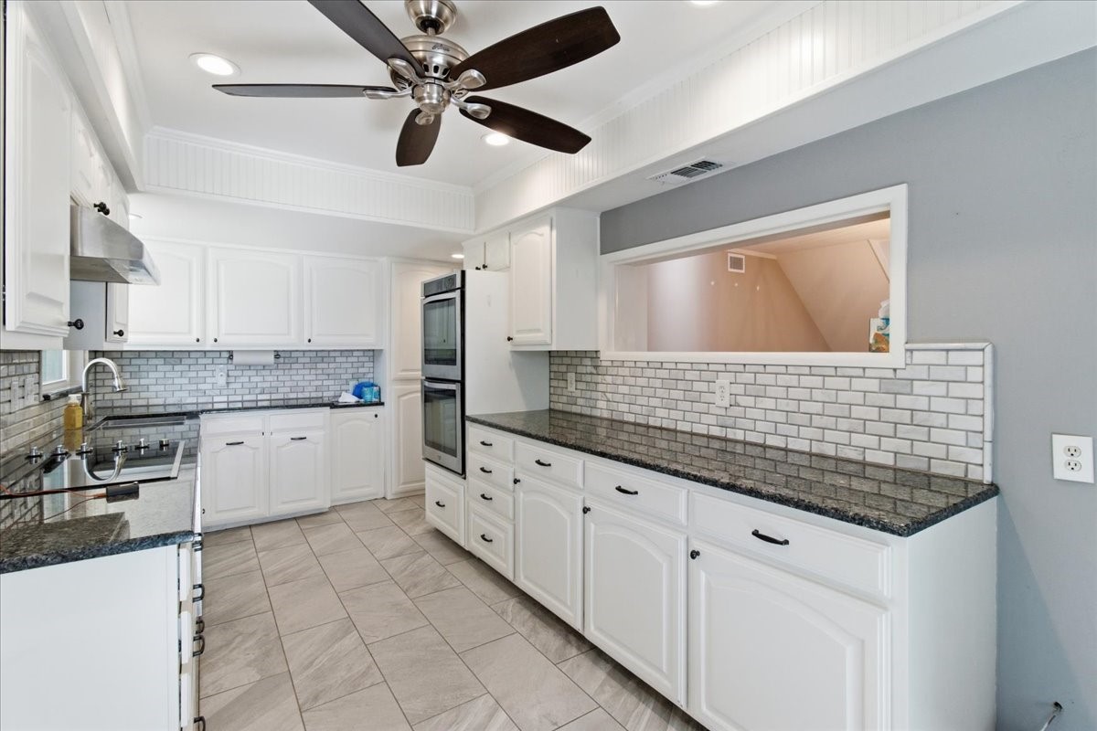 1140 Gloucester Court S