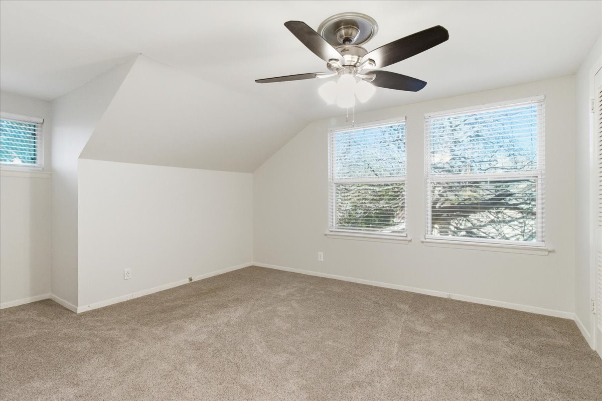 1140 Gloucester Court S