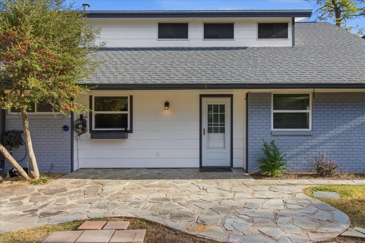 1140 Gloucester Court S