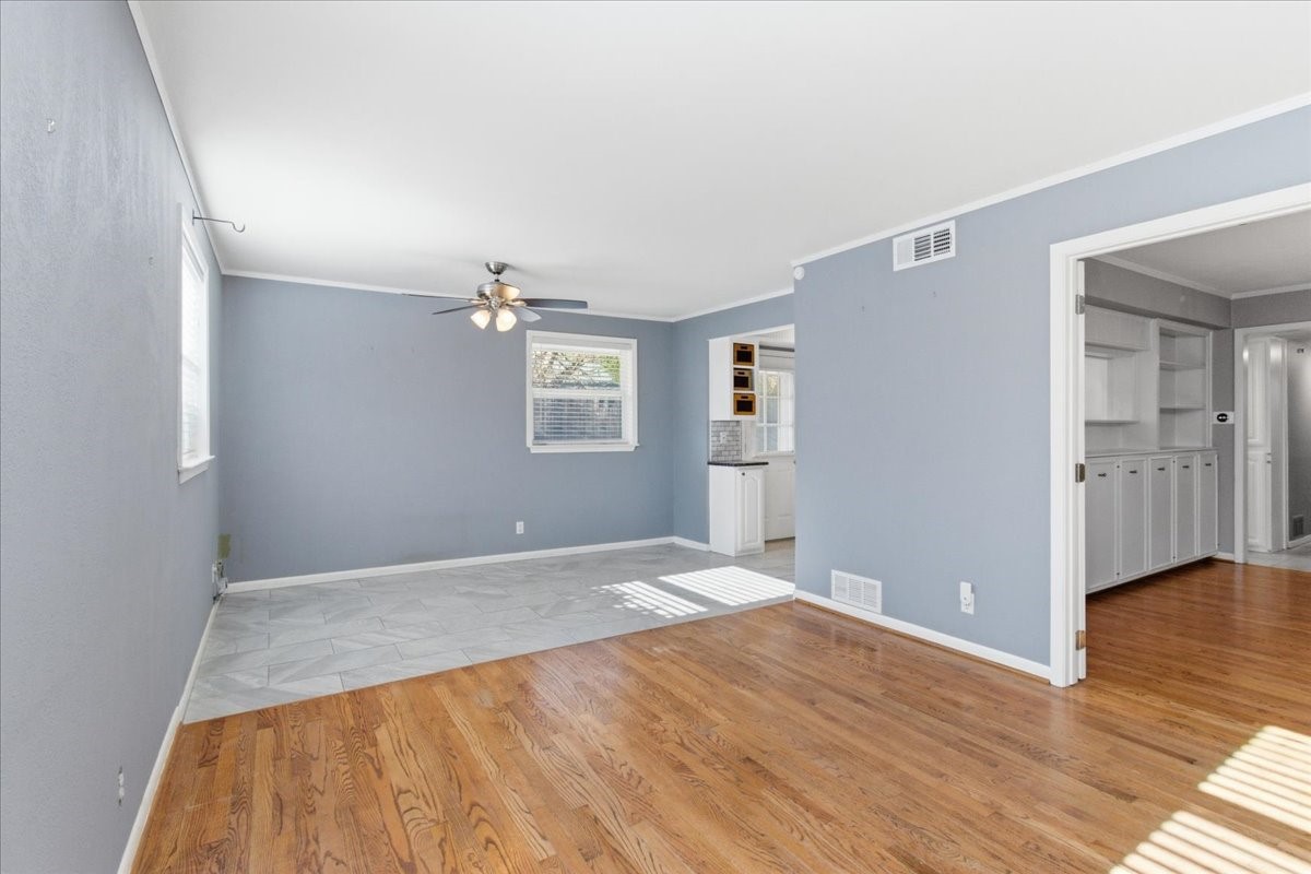 1140 Gloucester Court S