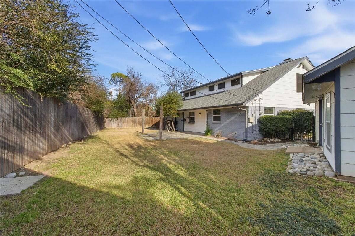 1140 Gloucester Court S