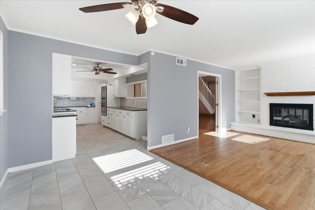 1140 Gloucester Court S