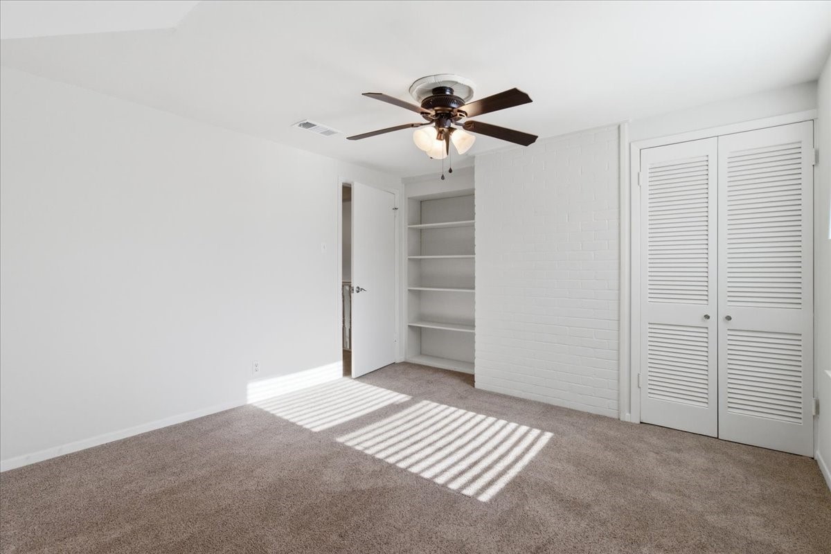 1140 Gloucester Court S