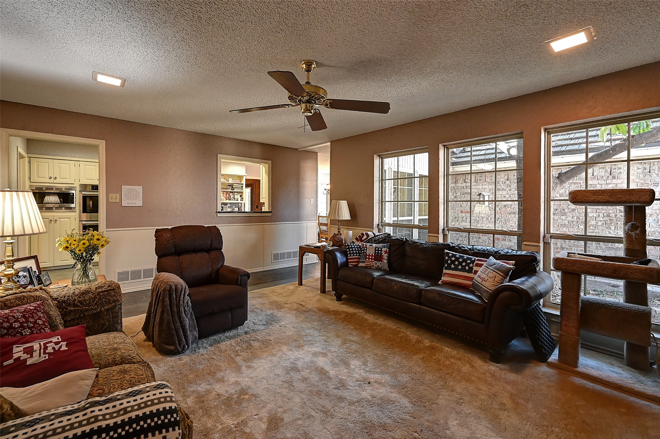2300 Woodsong Trail