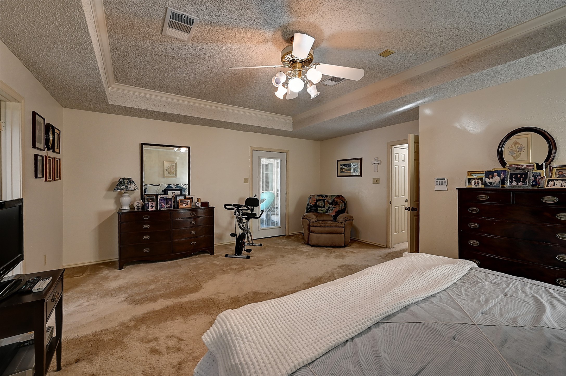 2300 Woodsong Trail