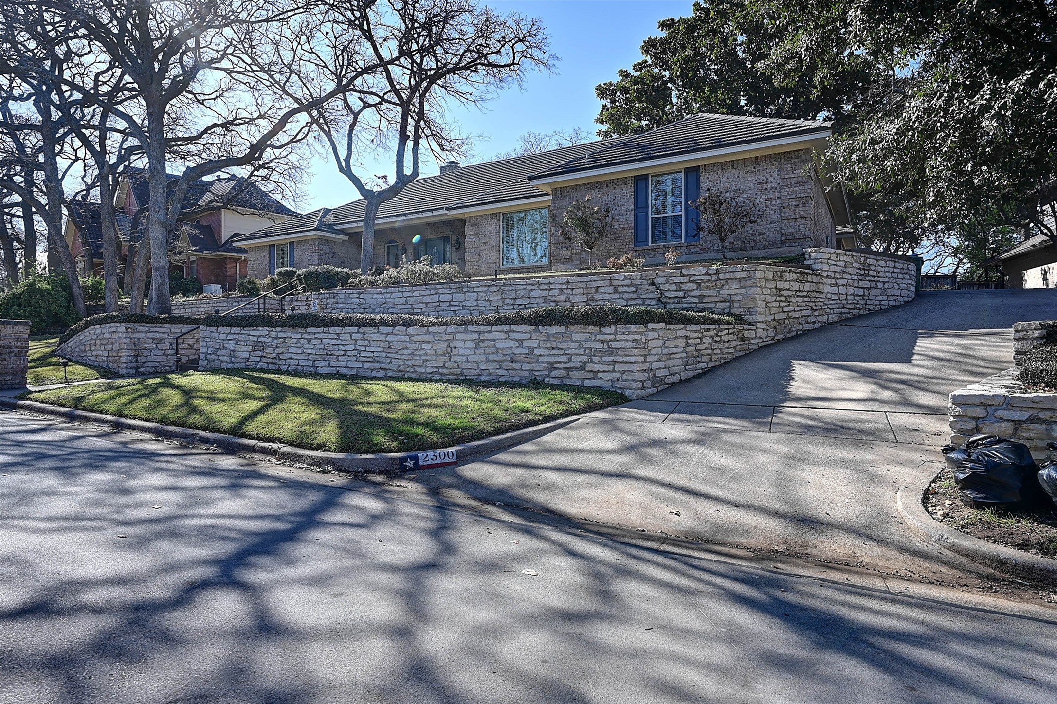 2300 Woodsong Trail