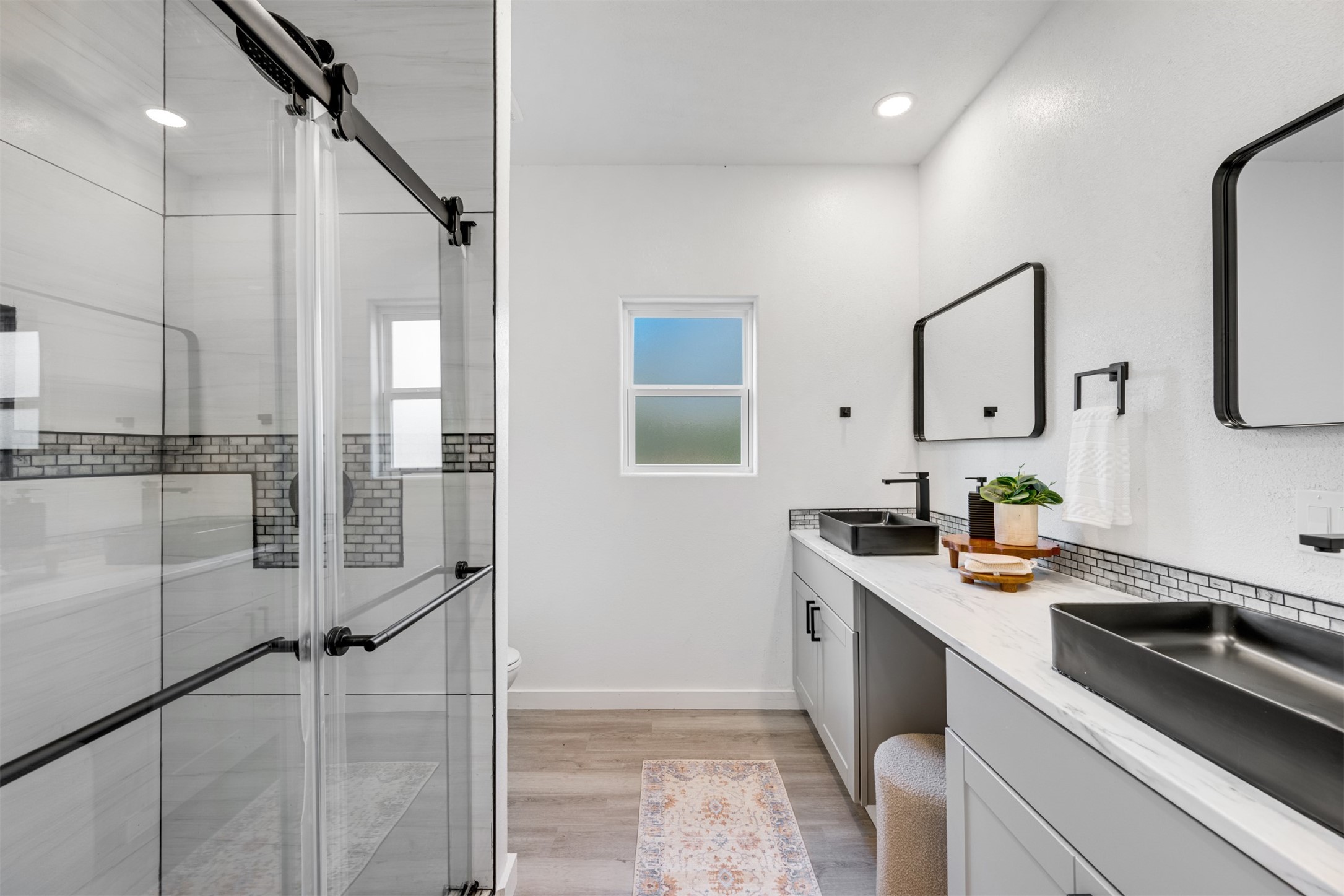 260 Private Road 35407