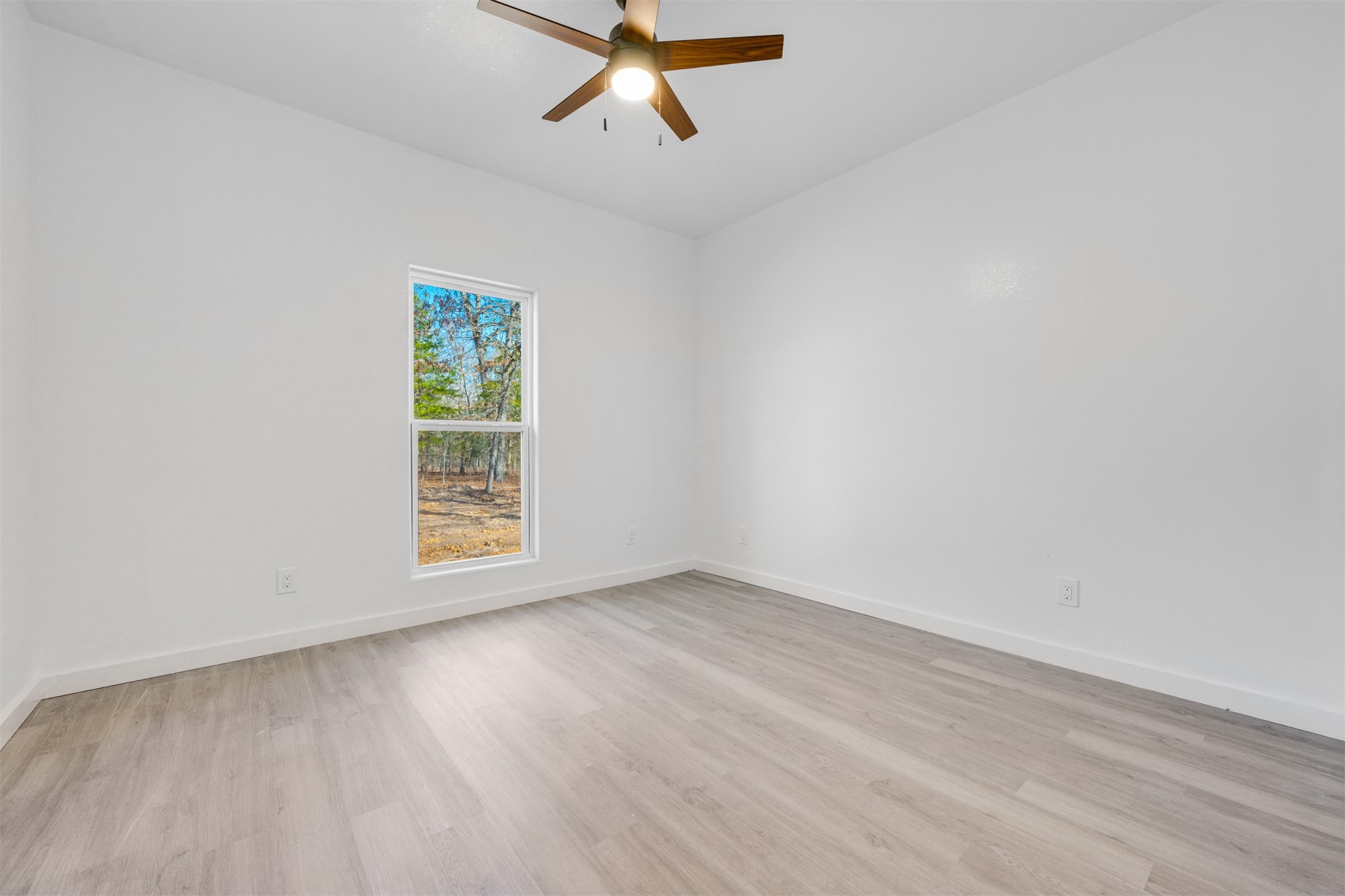 260 Private Road 35407
