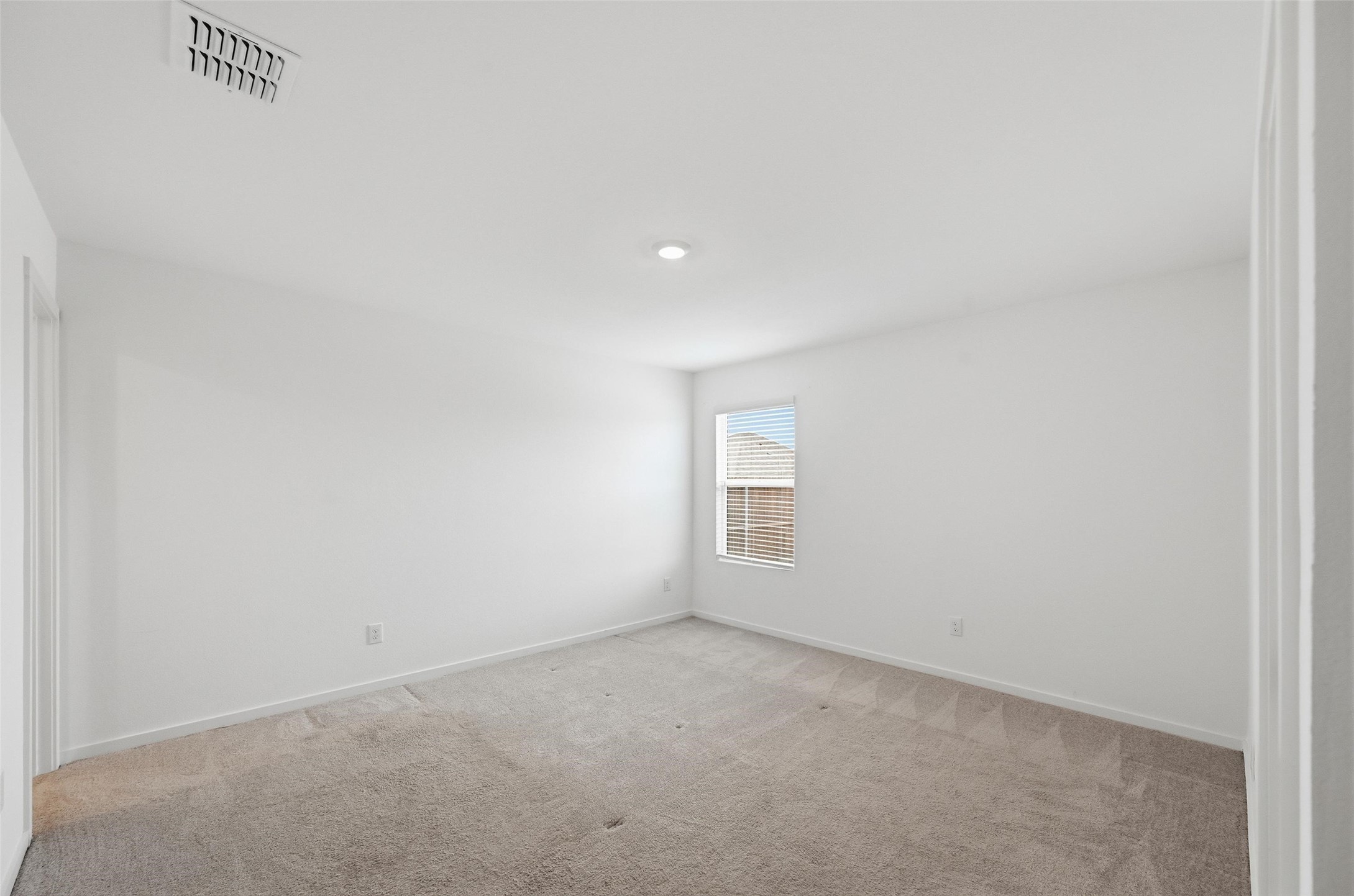 1825 Kiwi Drive