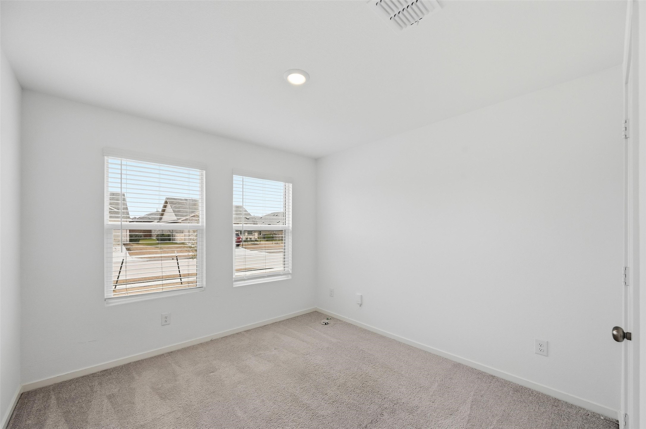 1825 Kiwi Drive