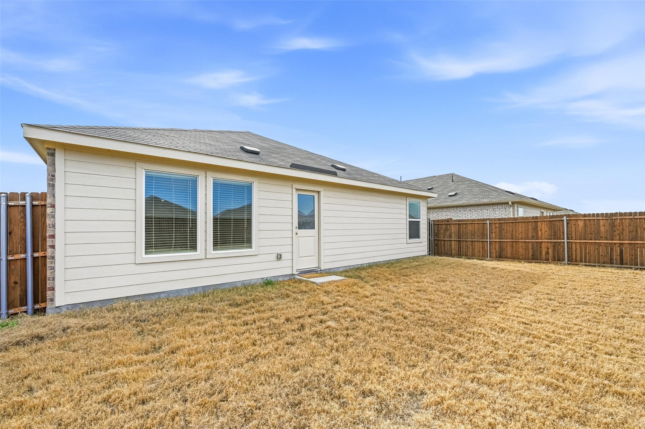 1825 Kiwi Drive