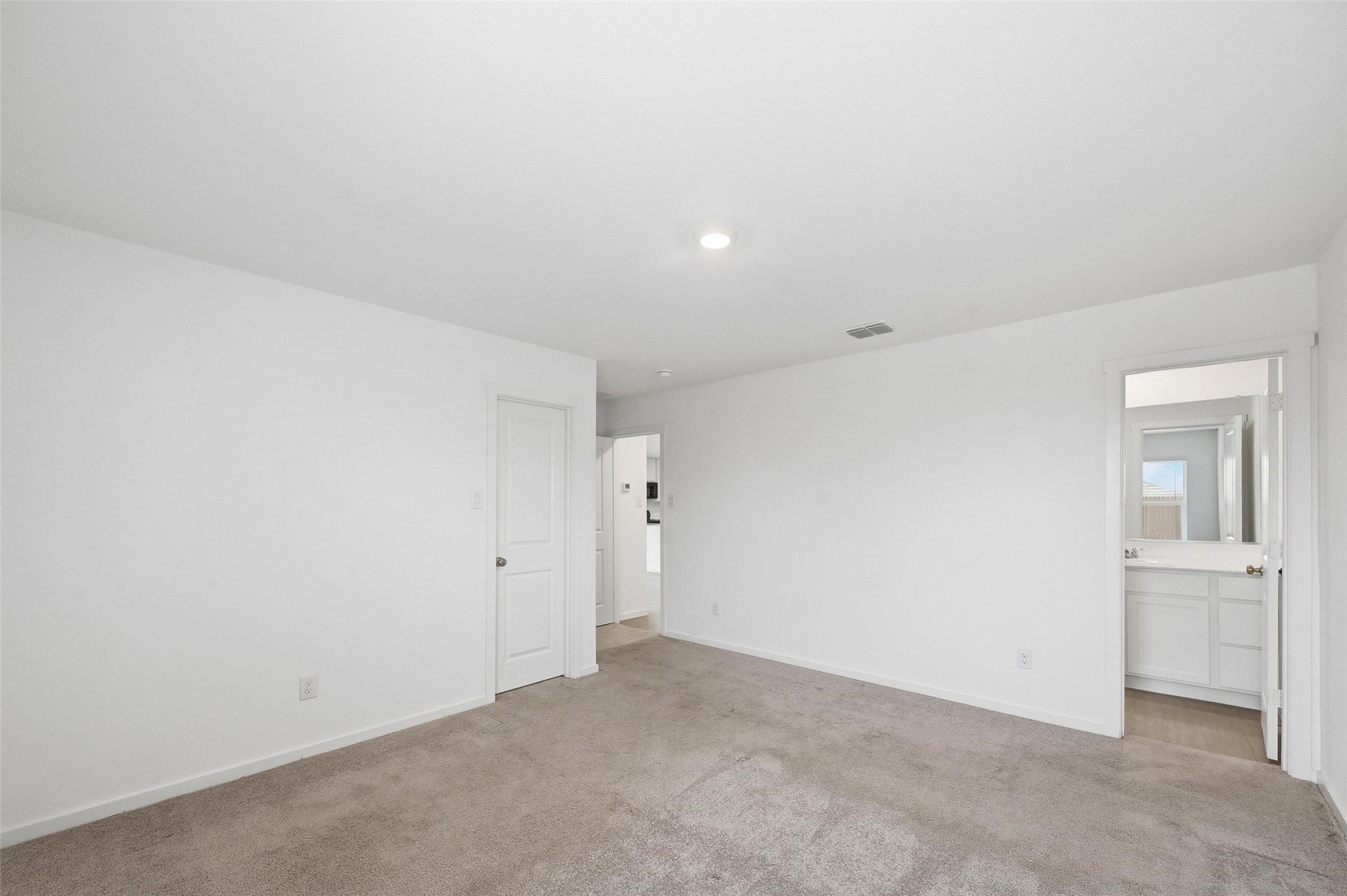 1825 Kiwi Drive