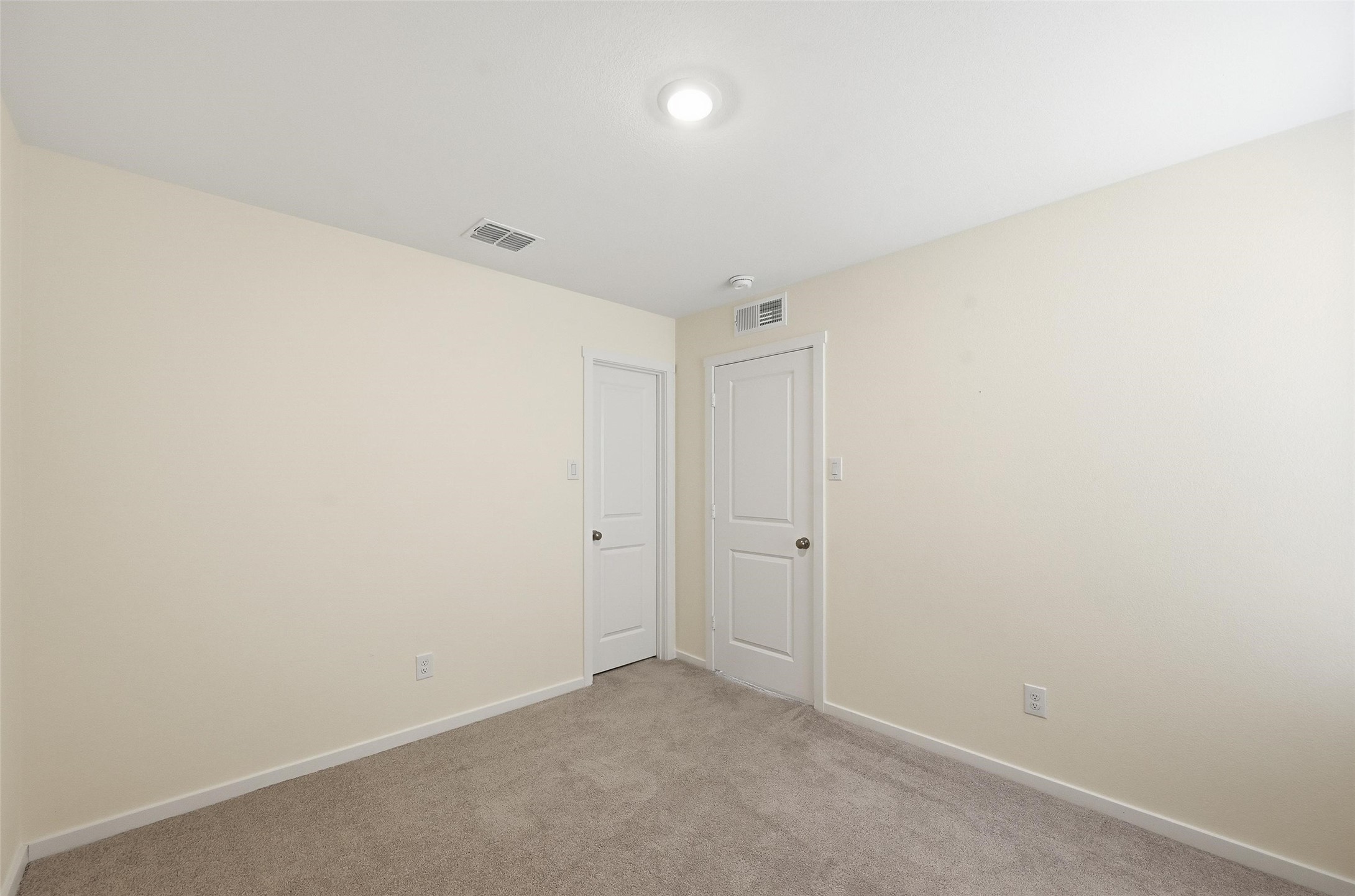 1825 Kiwi Drive