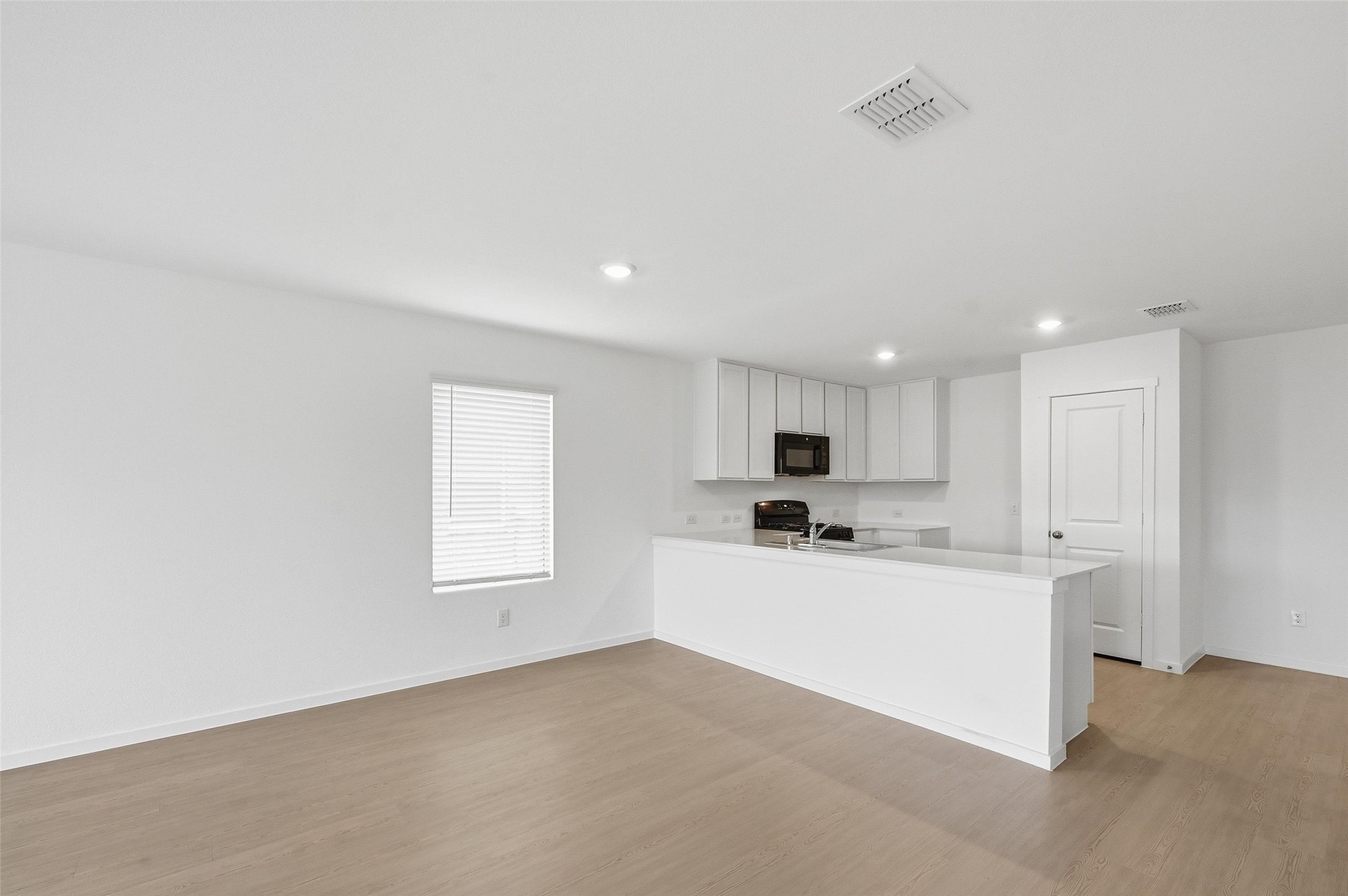 1825 Kiwi Drive