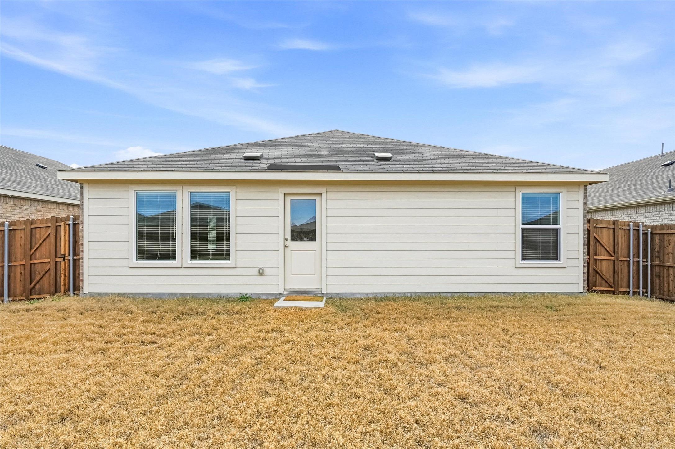 1825 Kiwi Drive