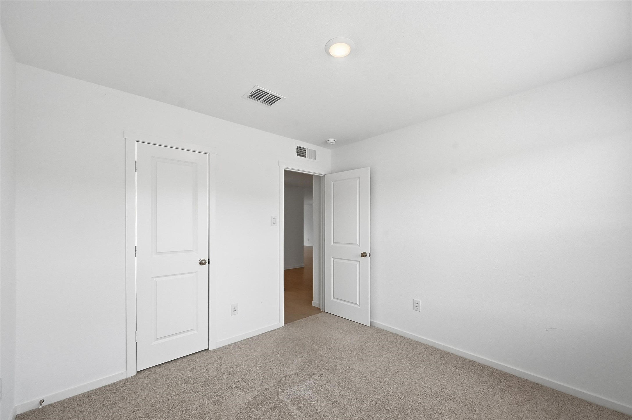 1825 Kiwi Drive