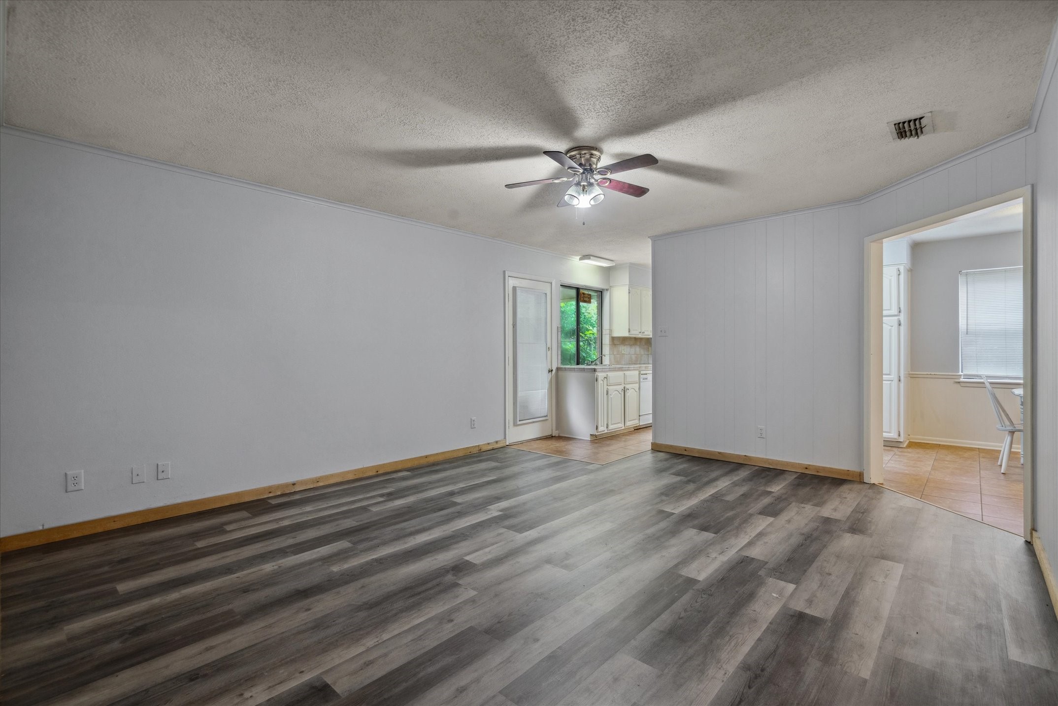 6179 State Highway 31 E