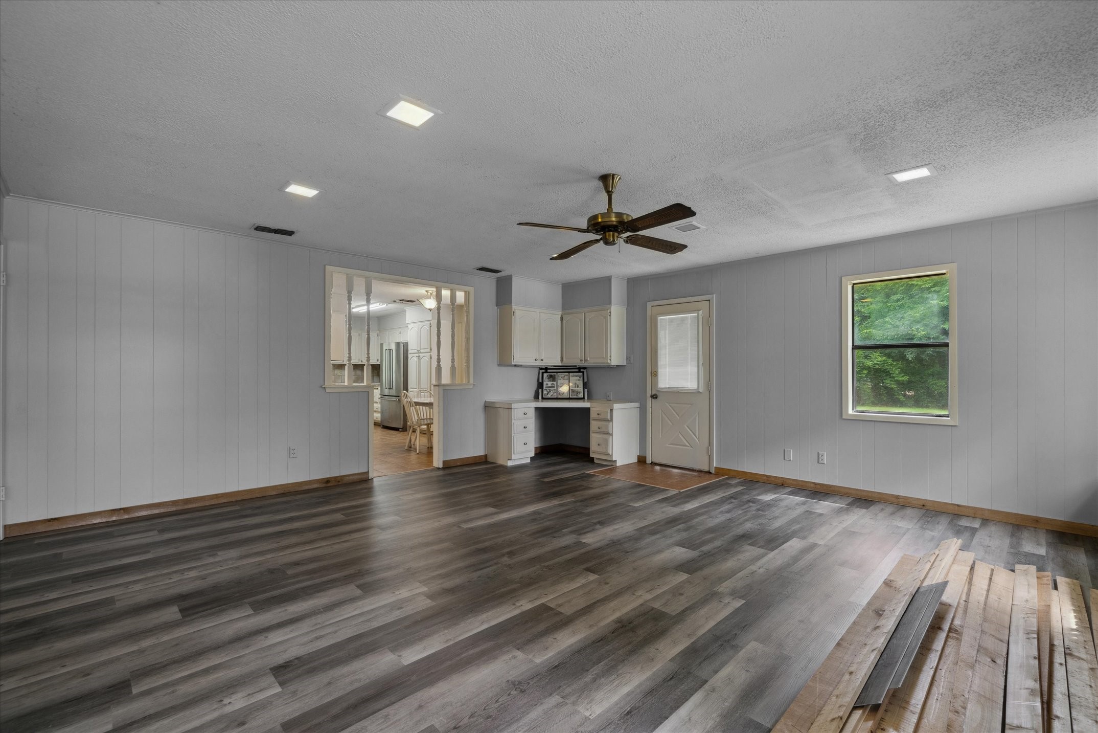 6179 State Highway 31 E