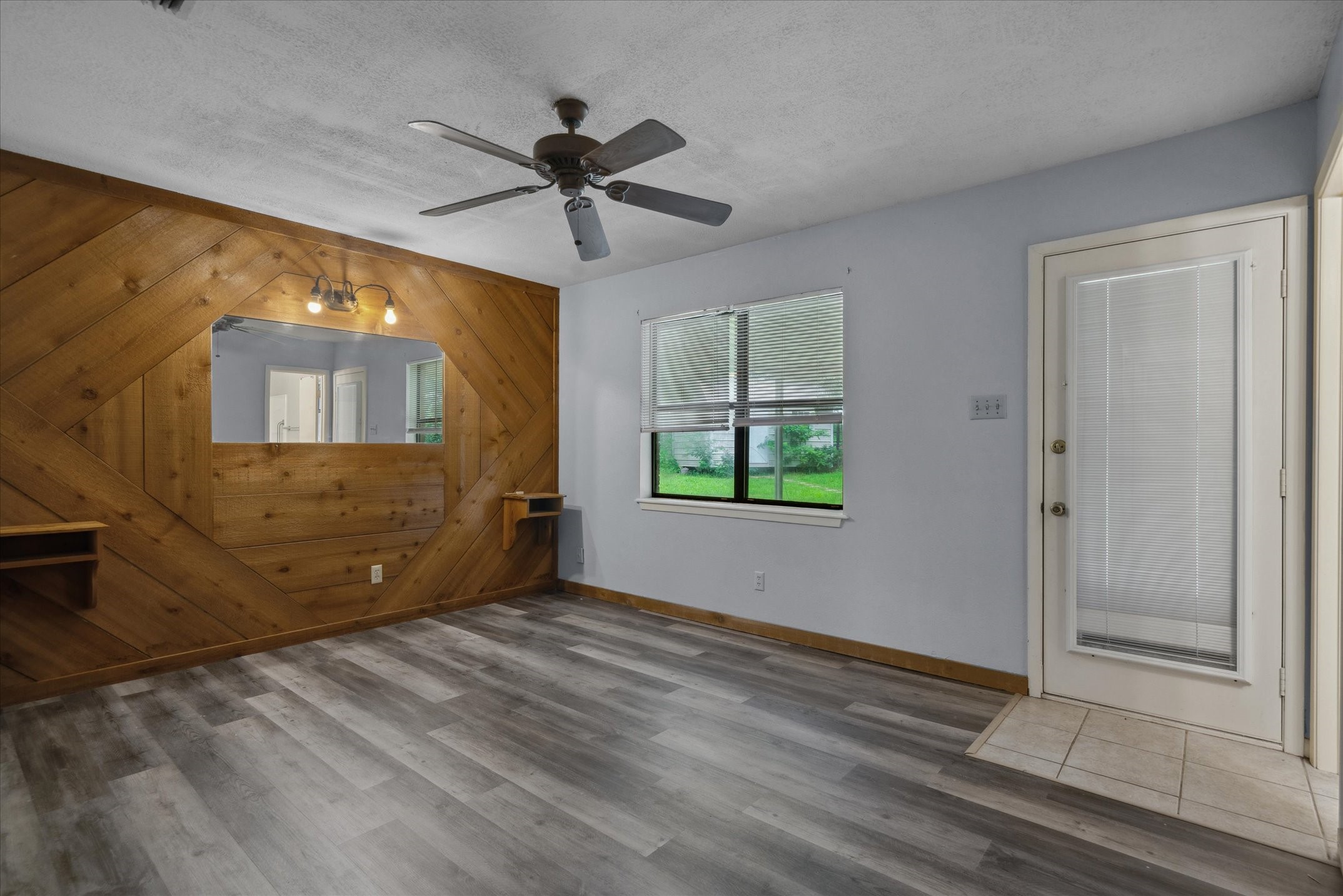 6179 State Highway 31 E